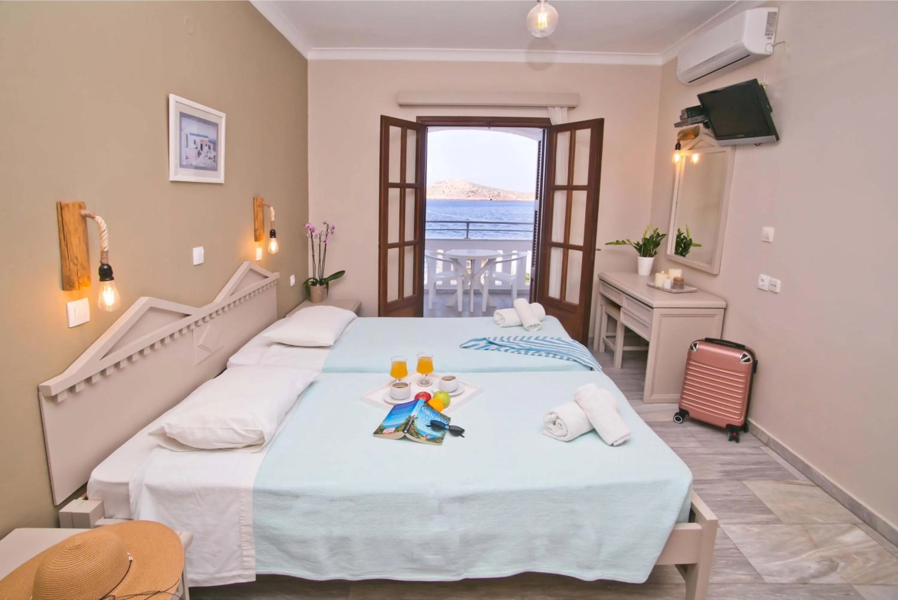 Bed in Kalypso Studios