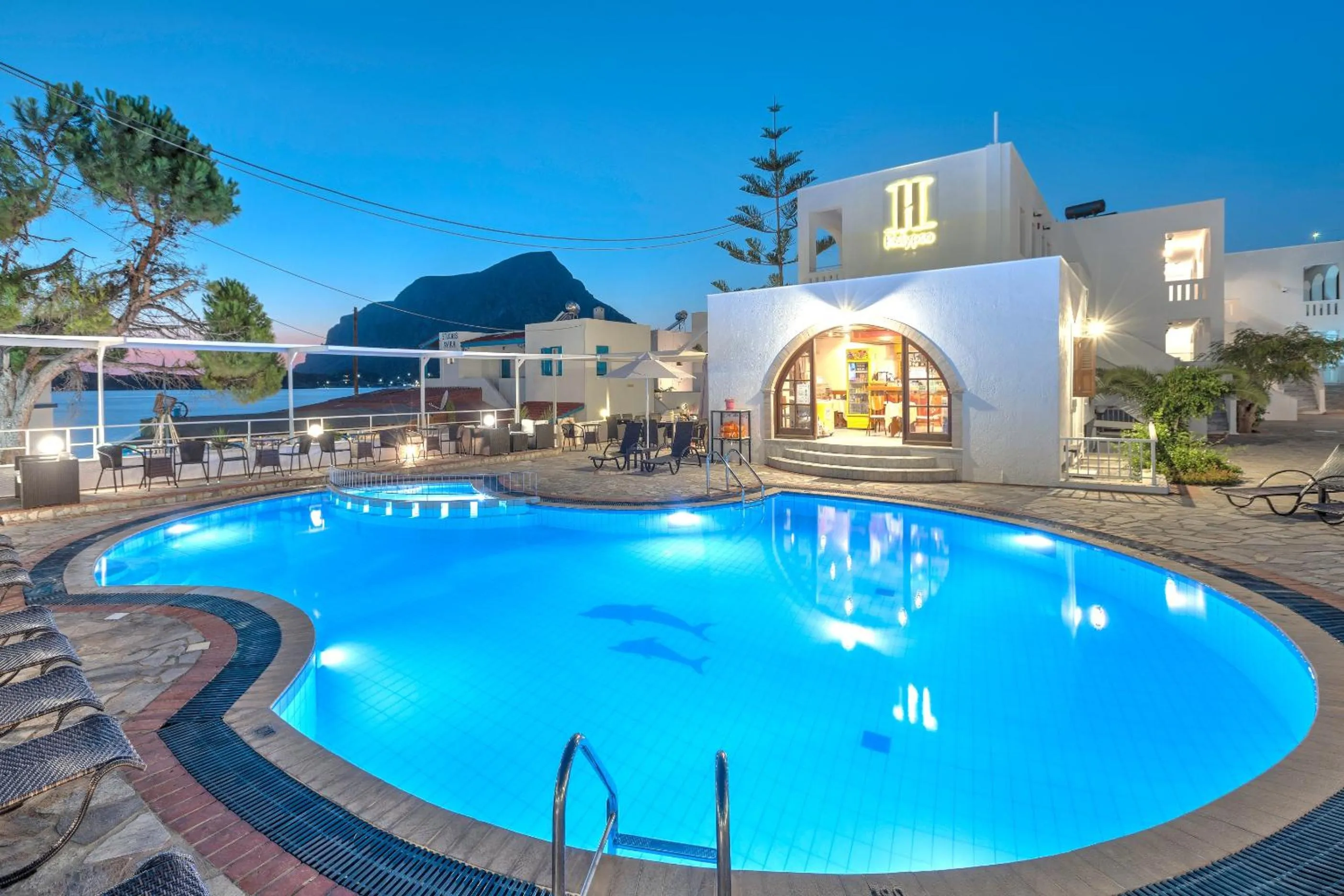 Swimming pool in Kalypso Studios