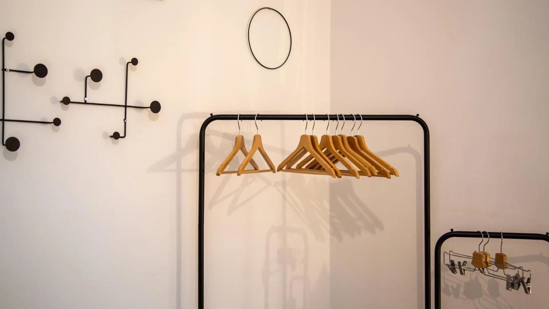 wardrobe in Good Morning Bologna