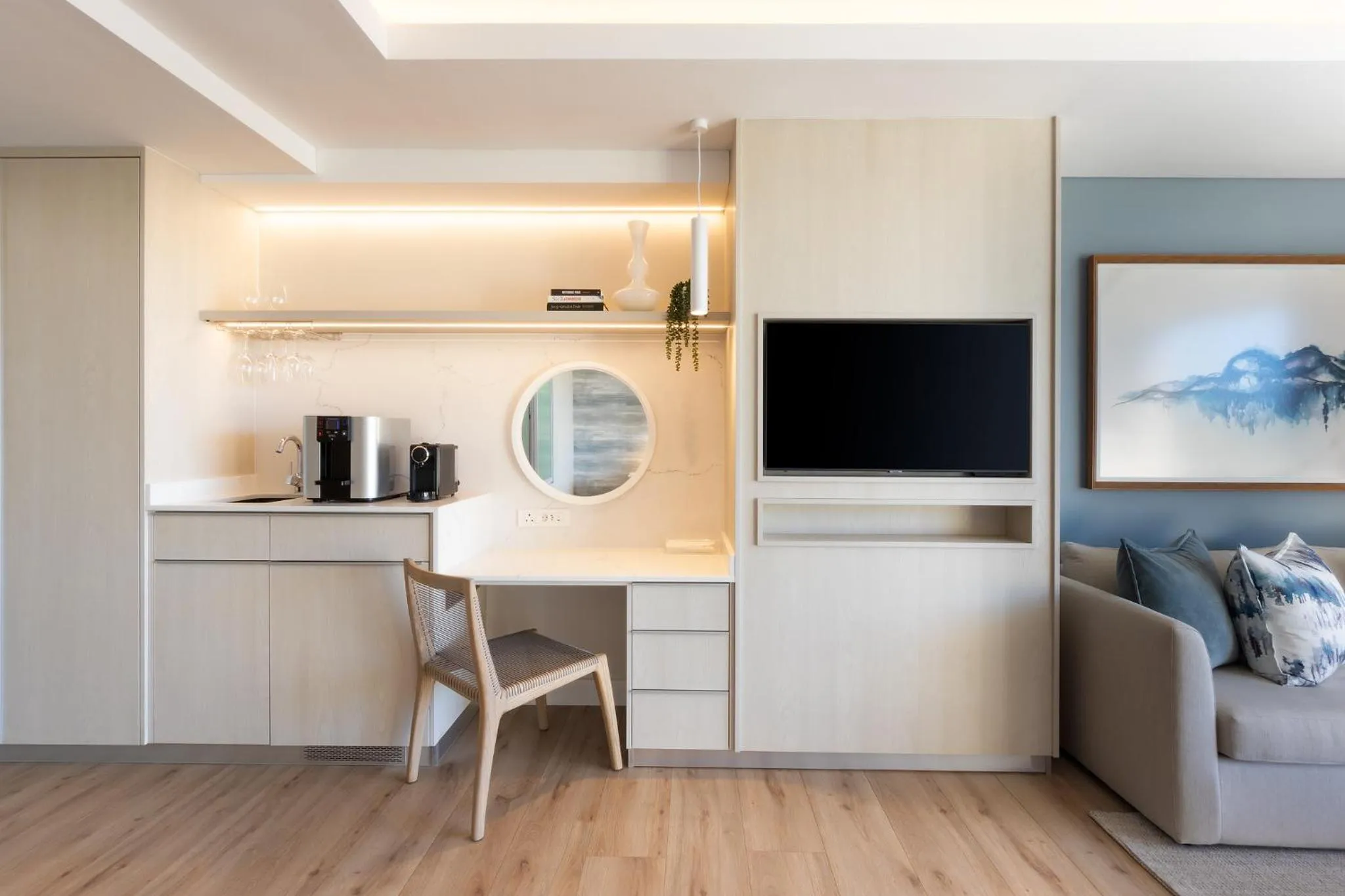 TV and multimedia in Views Boutique Hotel & Spa