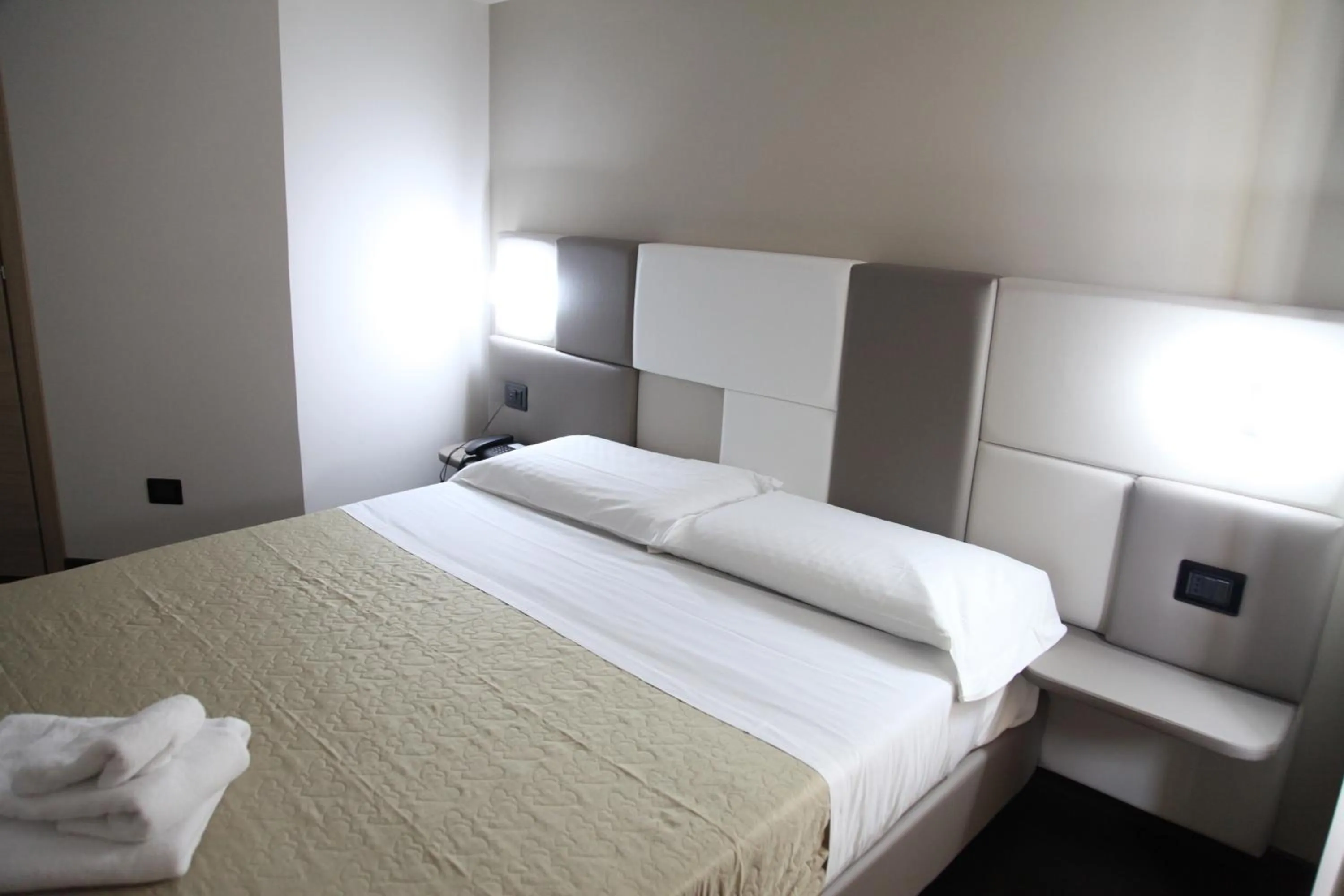 Bed in Hotel Sogni D'Oro Airport