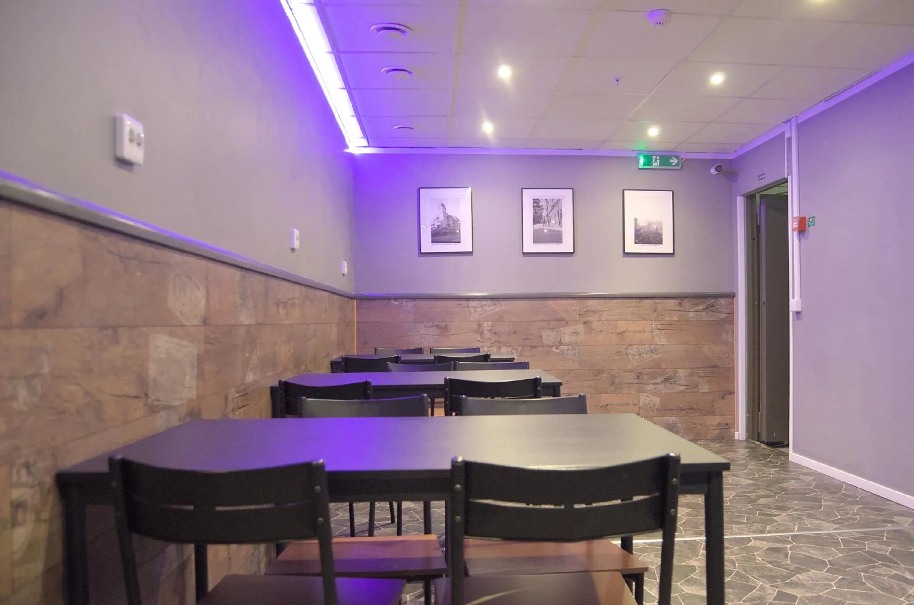 Lobby or reception in Grad Hotel and Hostel