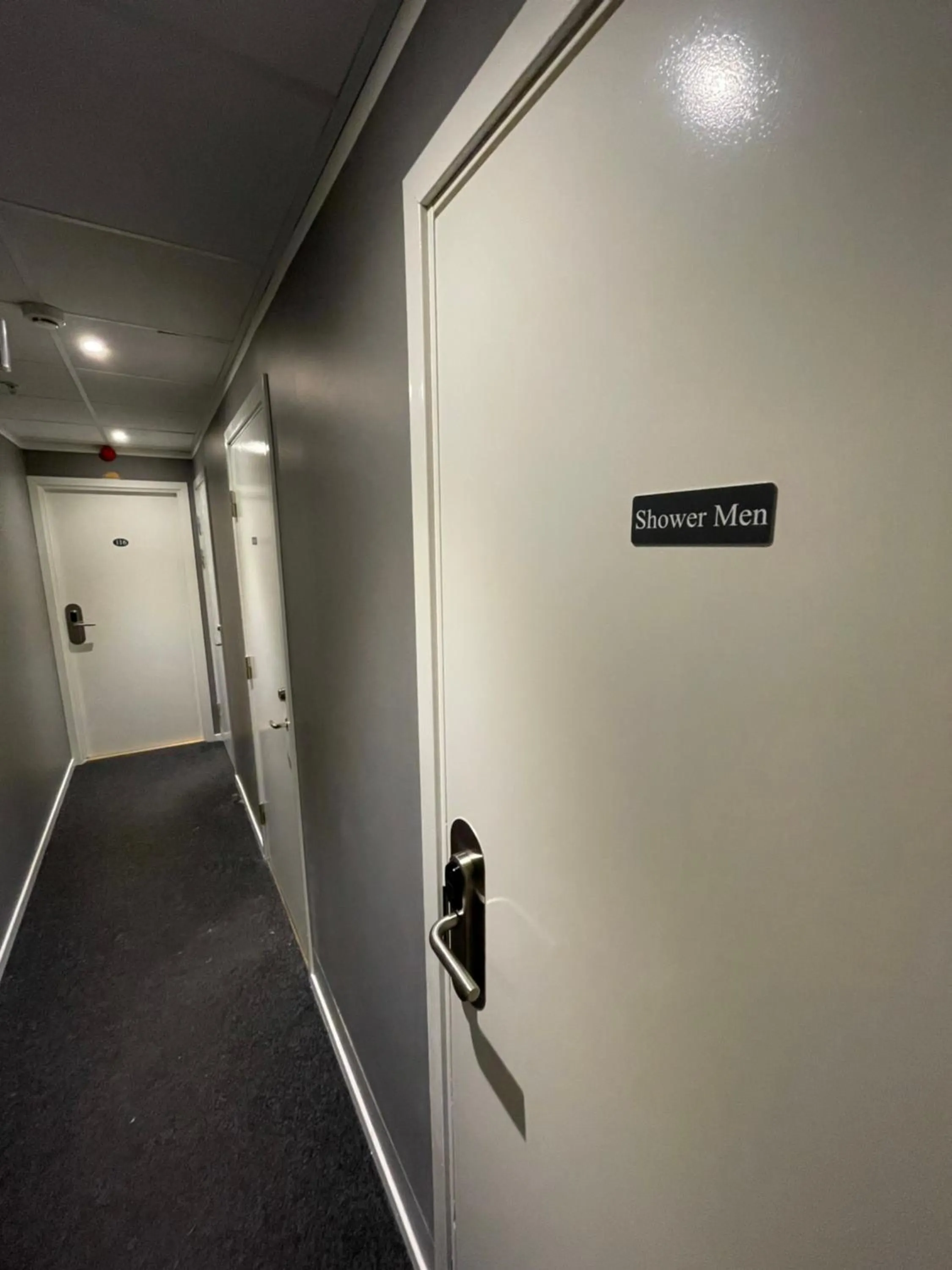 Bathroom in Grad Hotel and Hostel