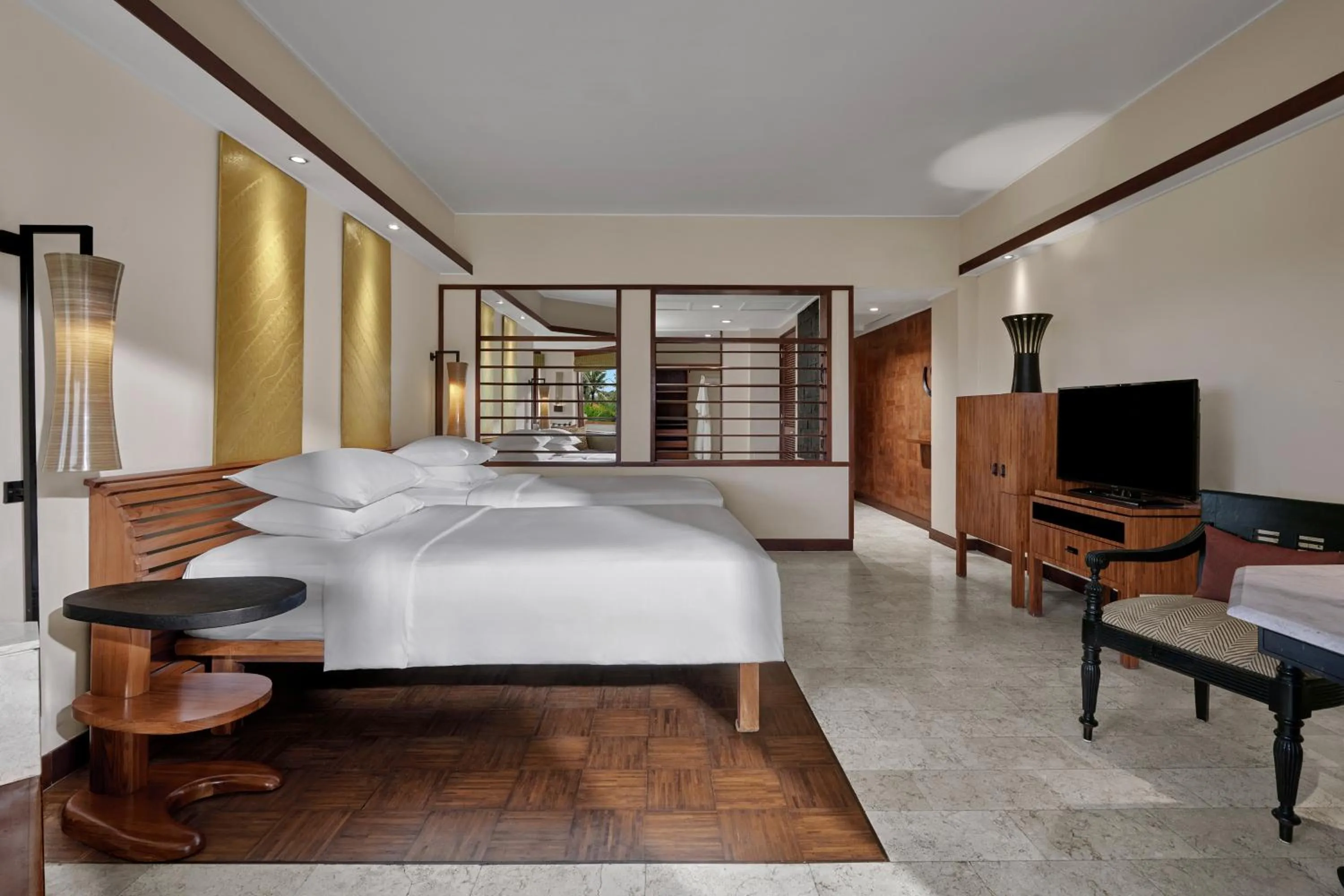 Guests, Bed in Grand Hyatt Bali