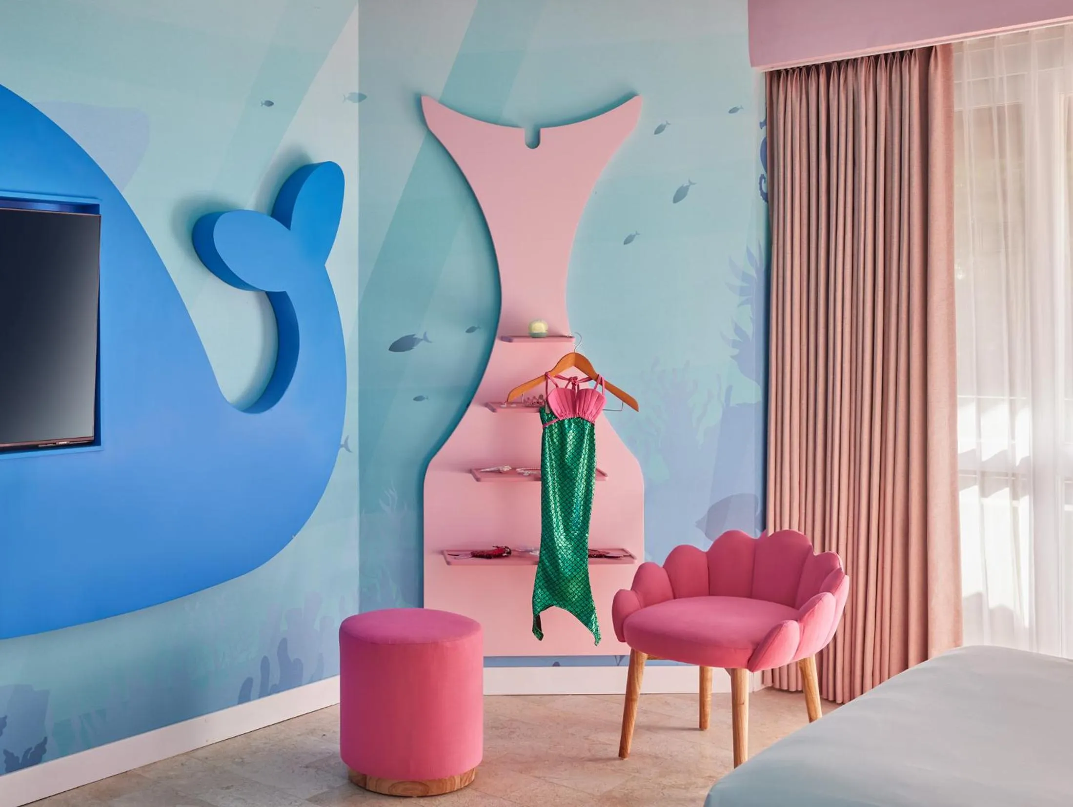 Photo of the whole room, Bed in Grand Hyatt Bali