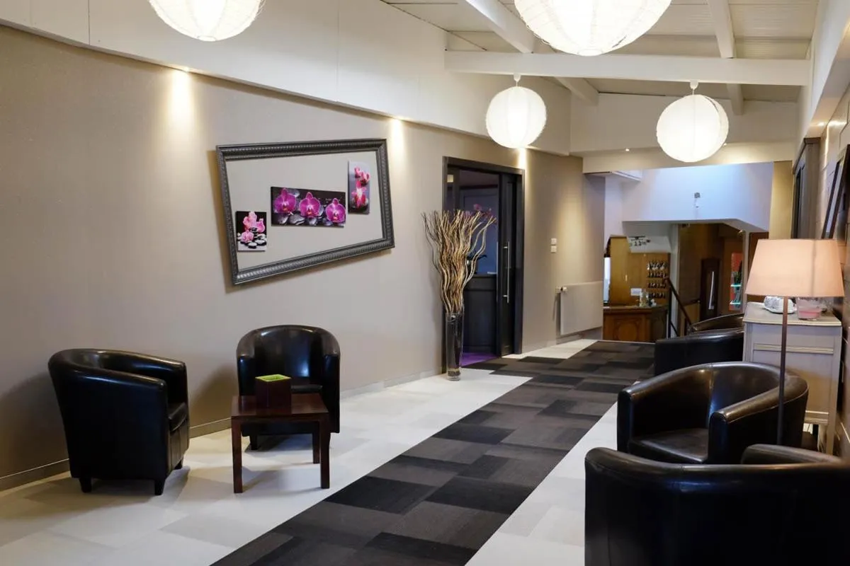 Property building in Hotel Restaurant SPA "Le Relais Des Moines - Logis de France"