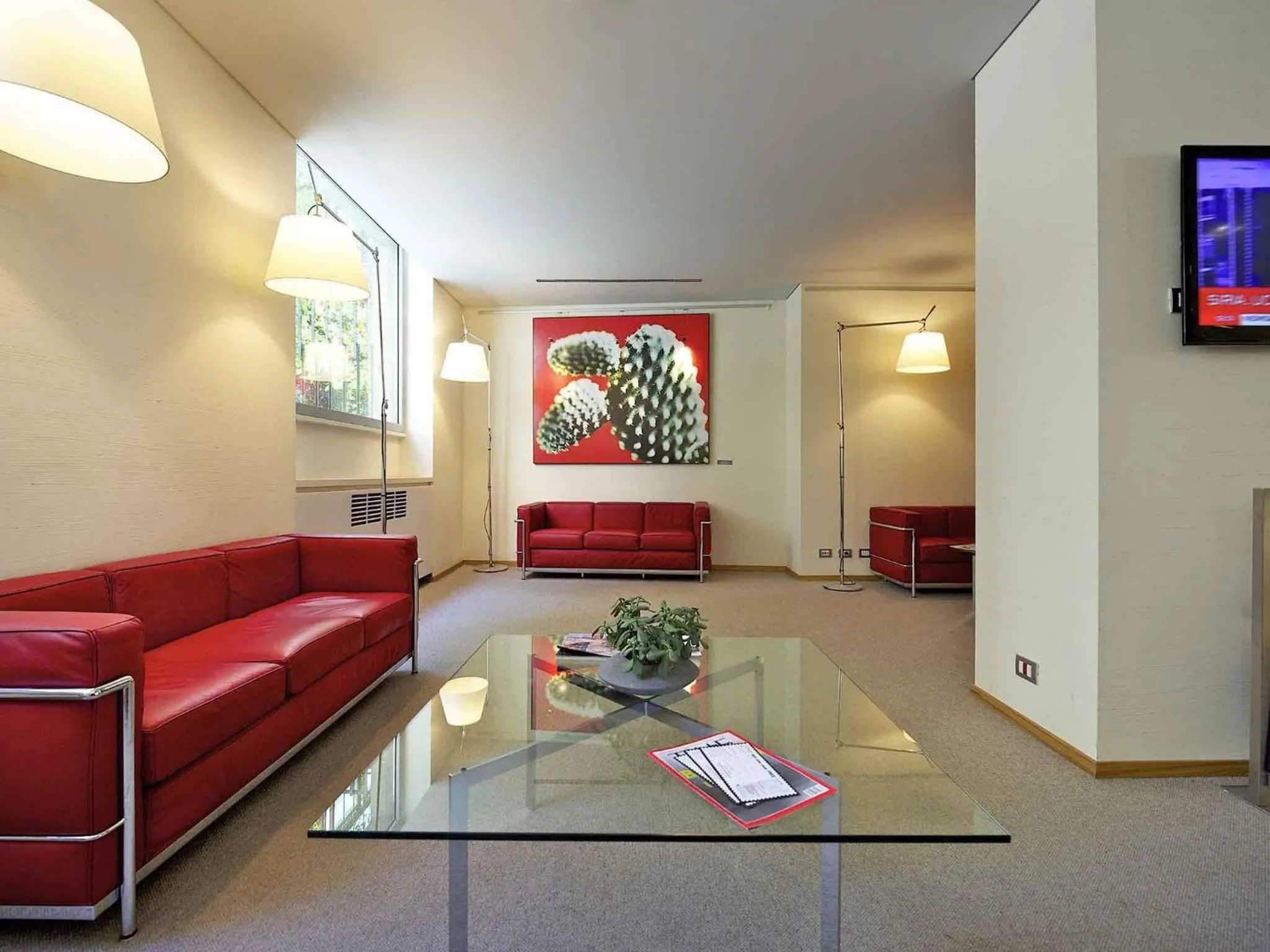 Property building in Hotel Mercure Milano Solari