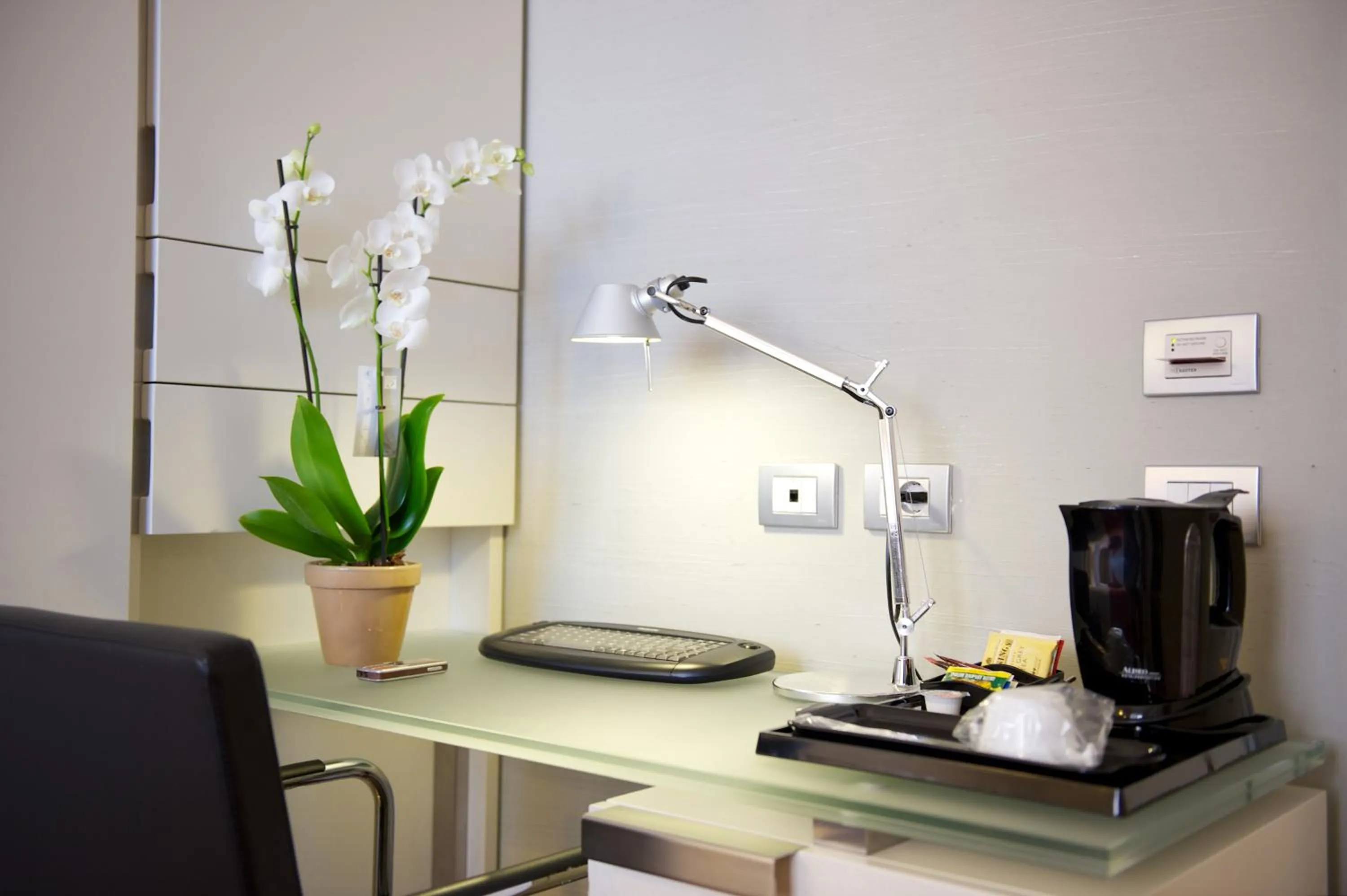 Seating area in Hotel Mercure Milano Solari