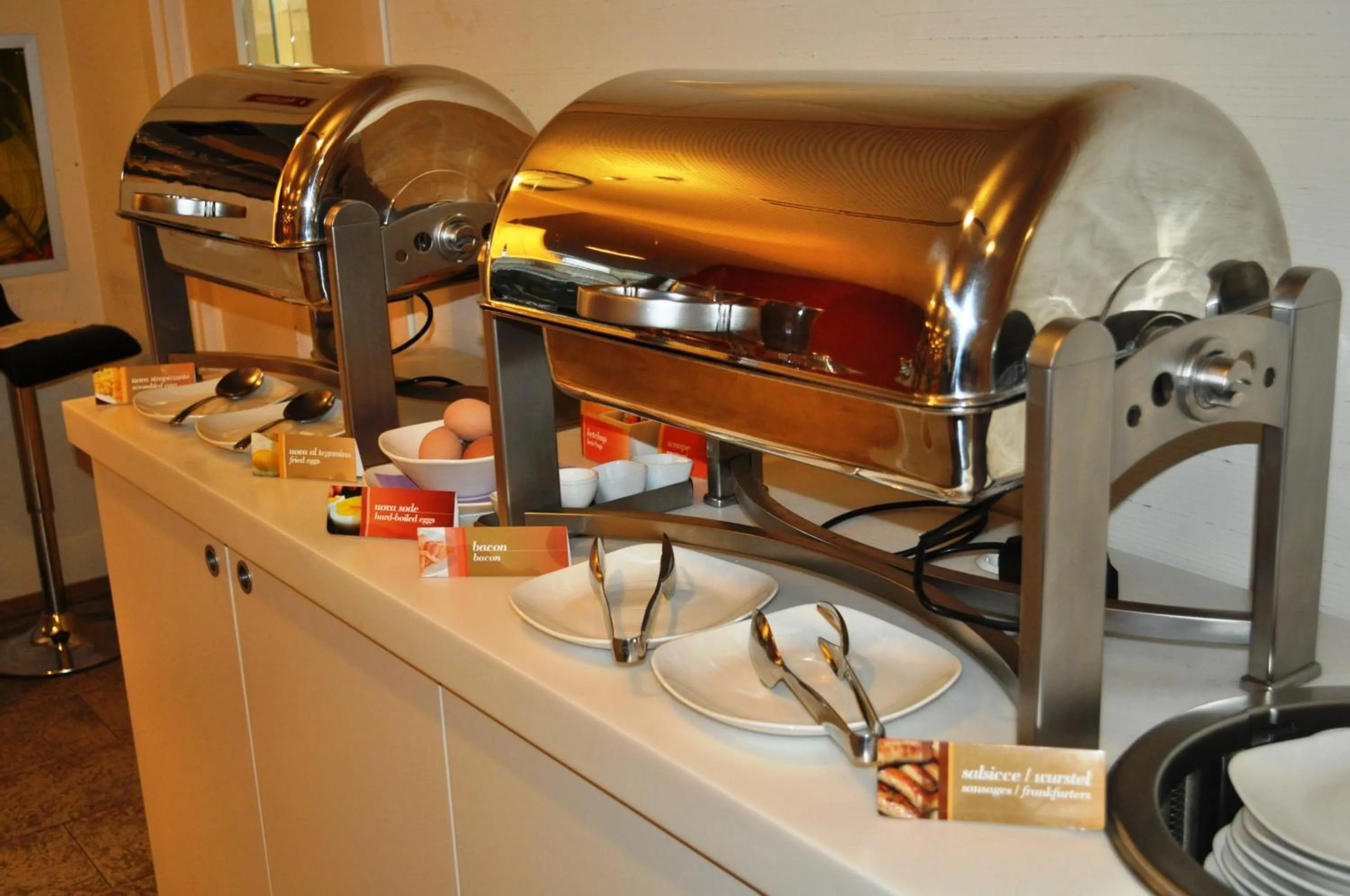 Restaurant/places to eat in Hotel Mercure Milano Solari