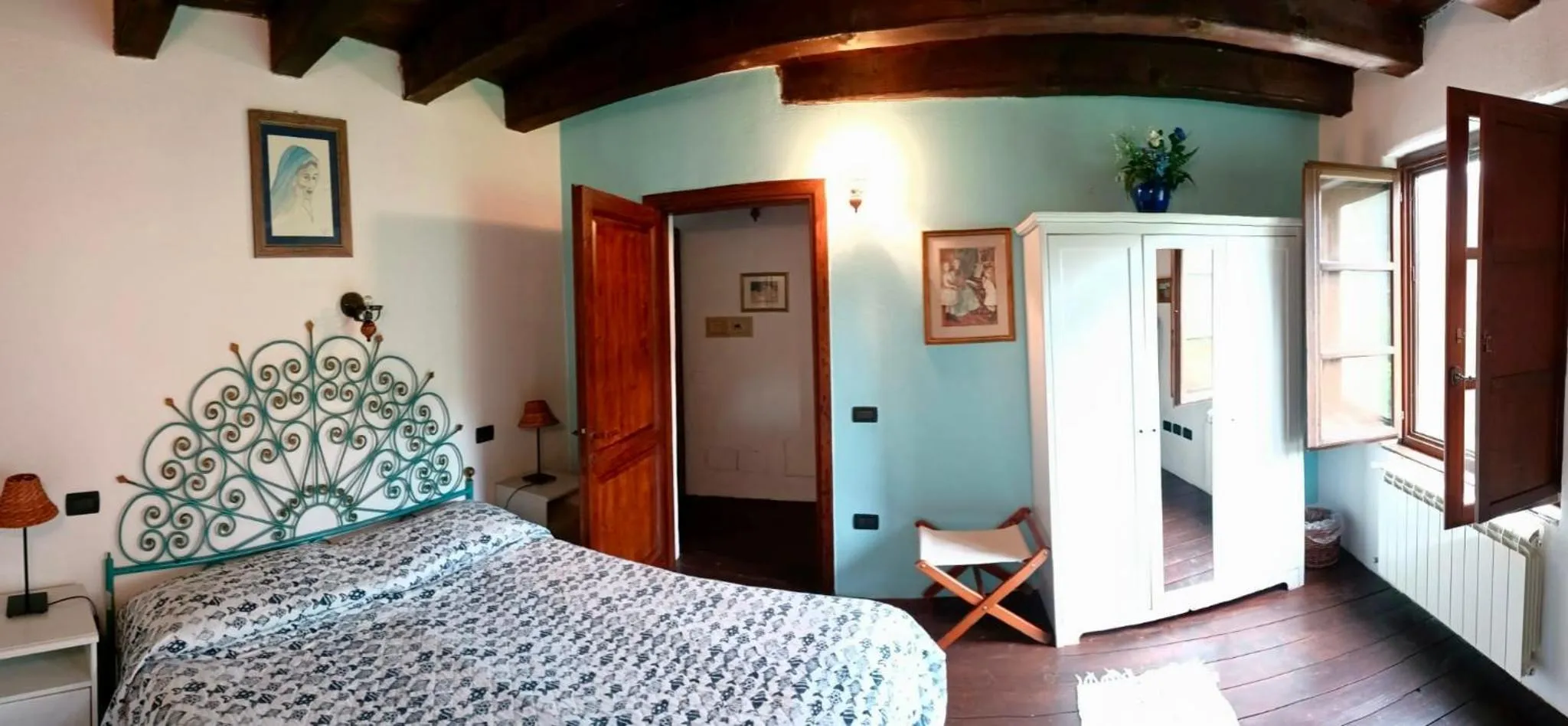 Bed in Le Petit Chateau