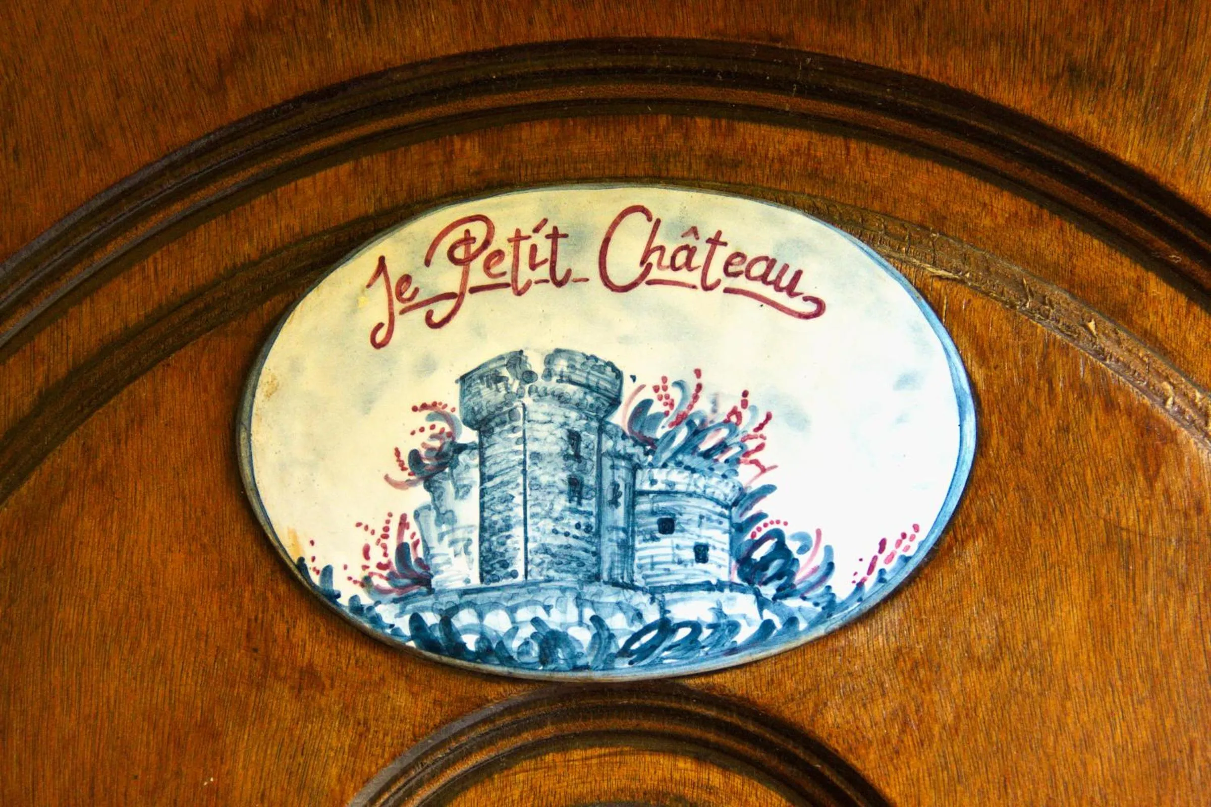 Le Petit Chateau