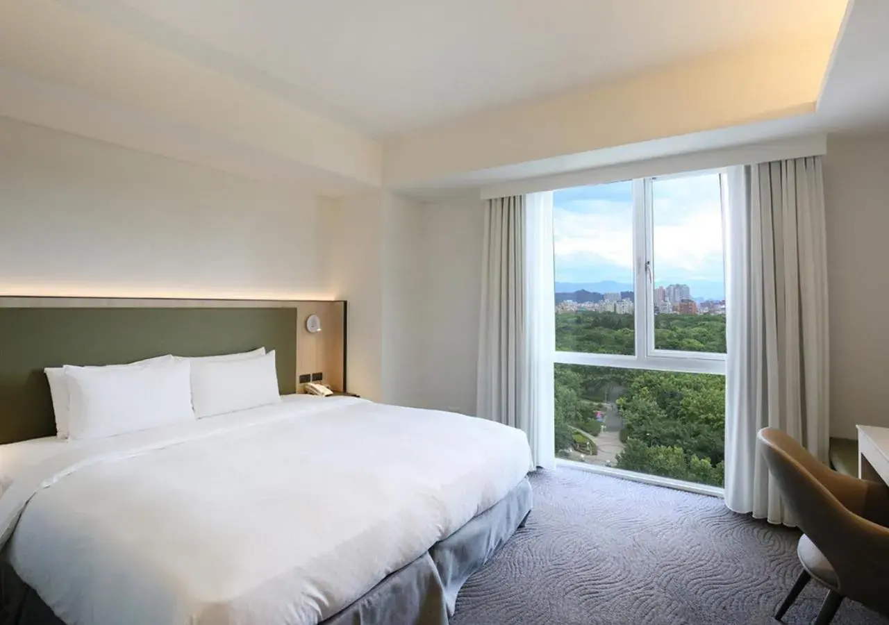 Elite Twin Room with Park View in Dandy Hotel-Daan Park Branch Elite Twin Room with Park View in Dandy Hotel-Daan Park Branch