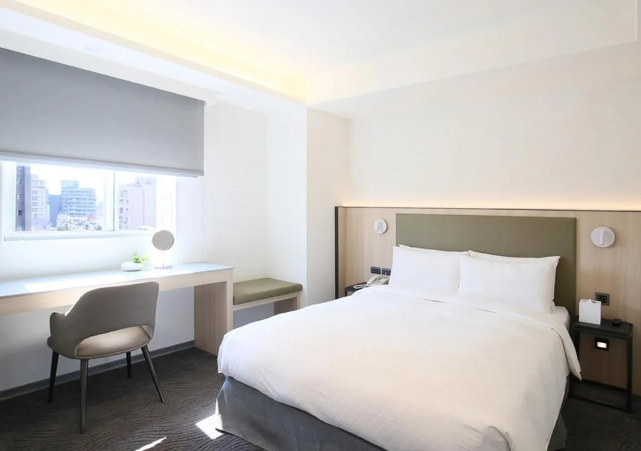 Photo of the whole room, Bed in Dandy Hotel-Daan Park Branch