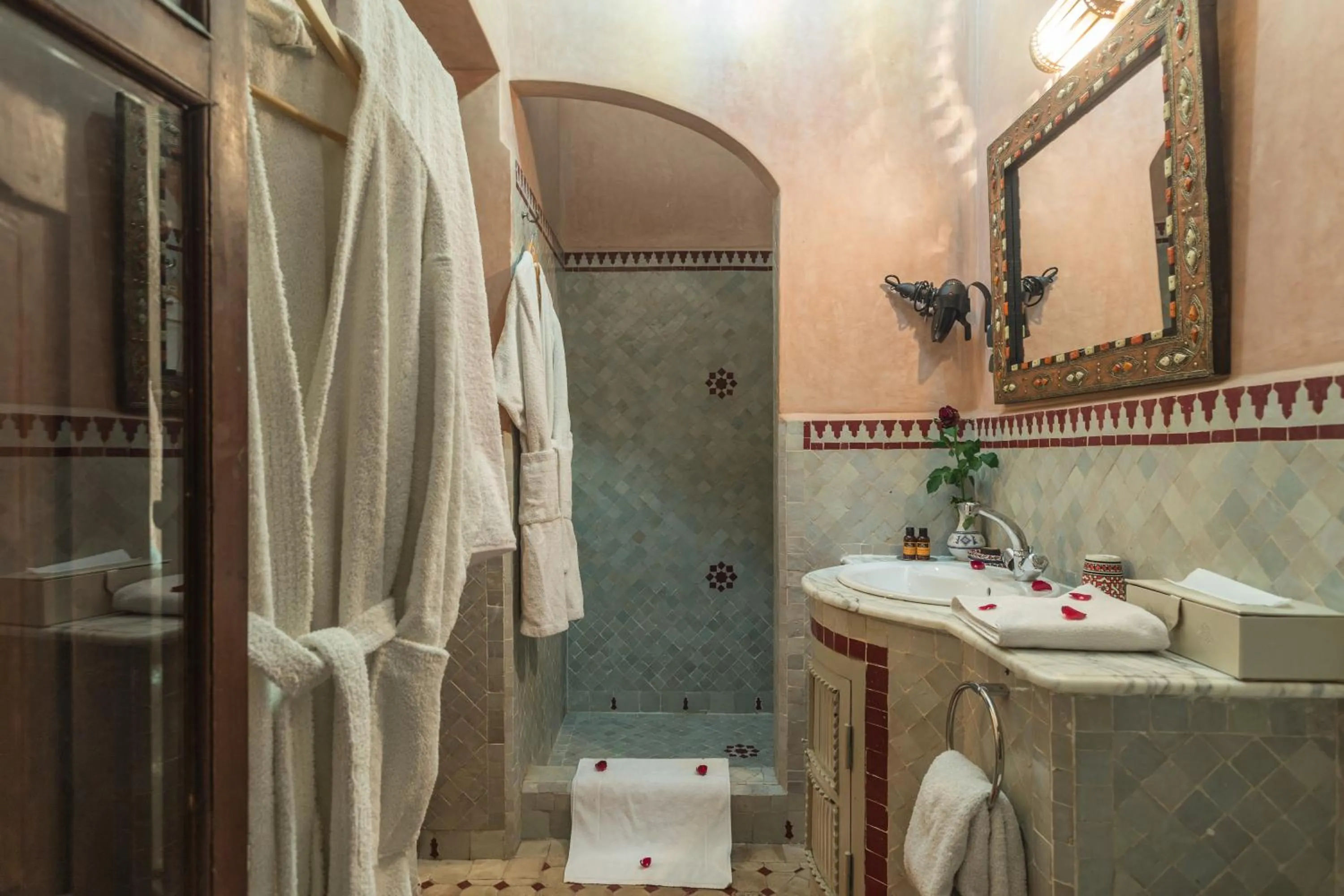 Shower in Riad Nasreen