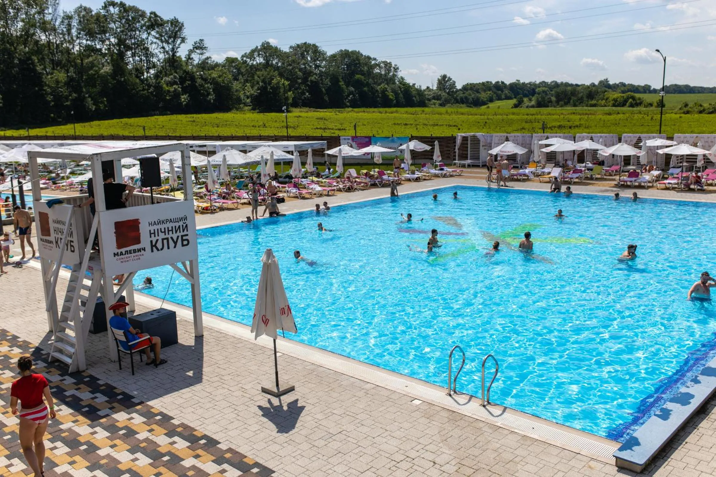 People in Drevny Grad Park-hotel