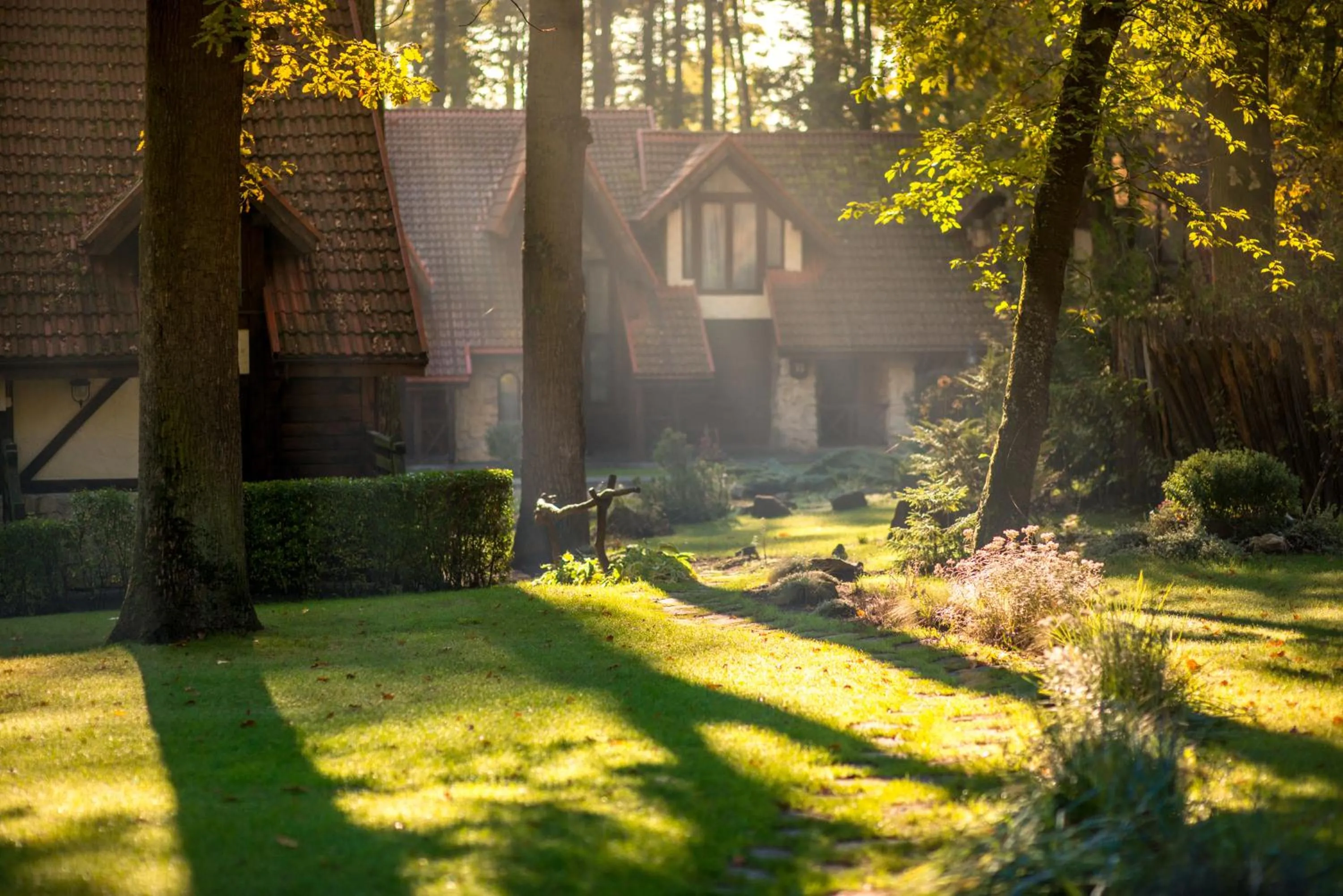 Garden in Drevny Grad Park-hotel