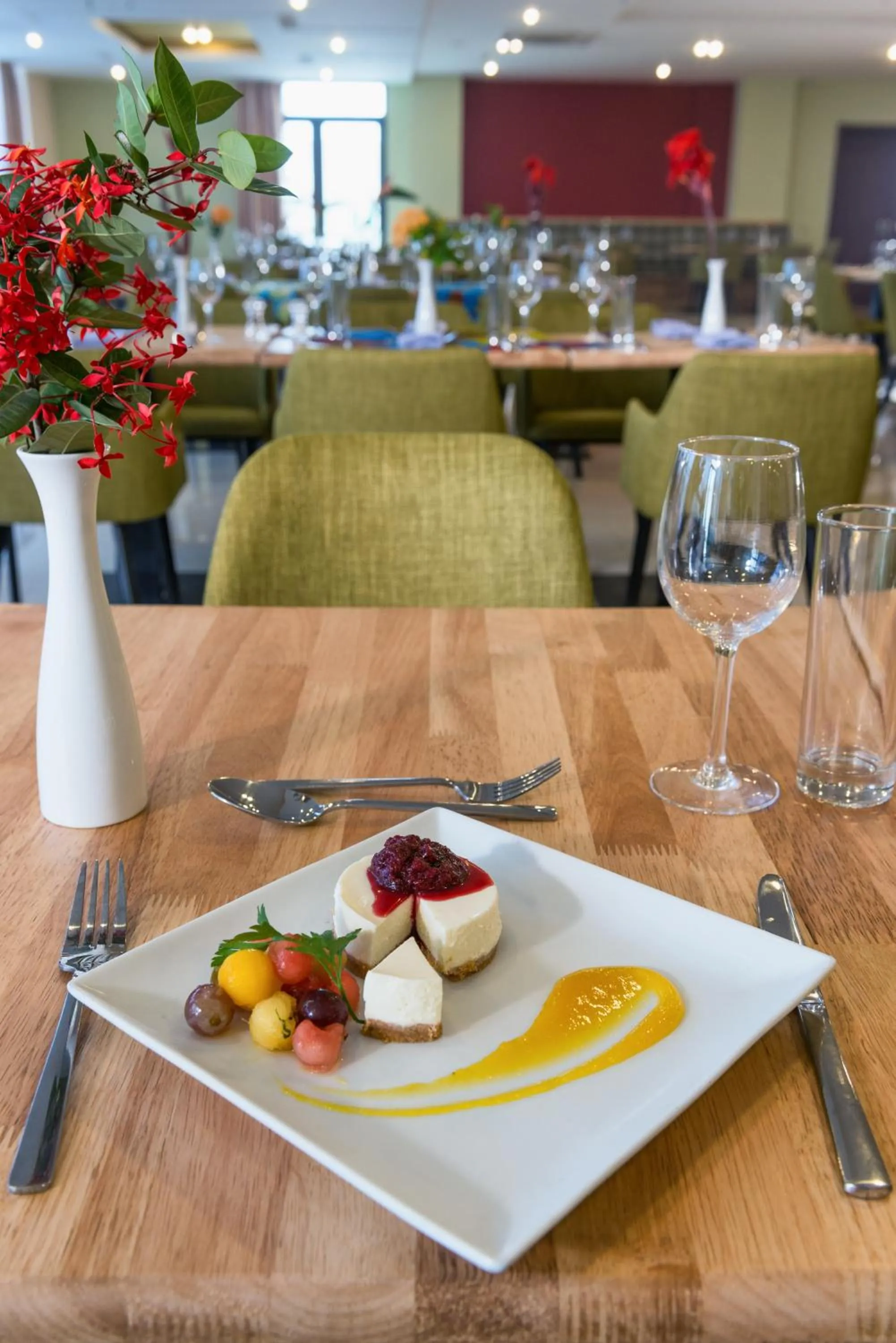 Restaurant/places to eat in The Farmington Hotel