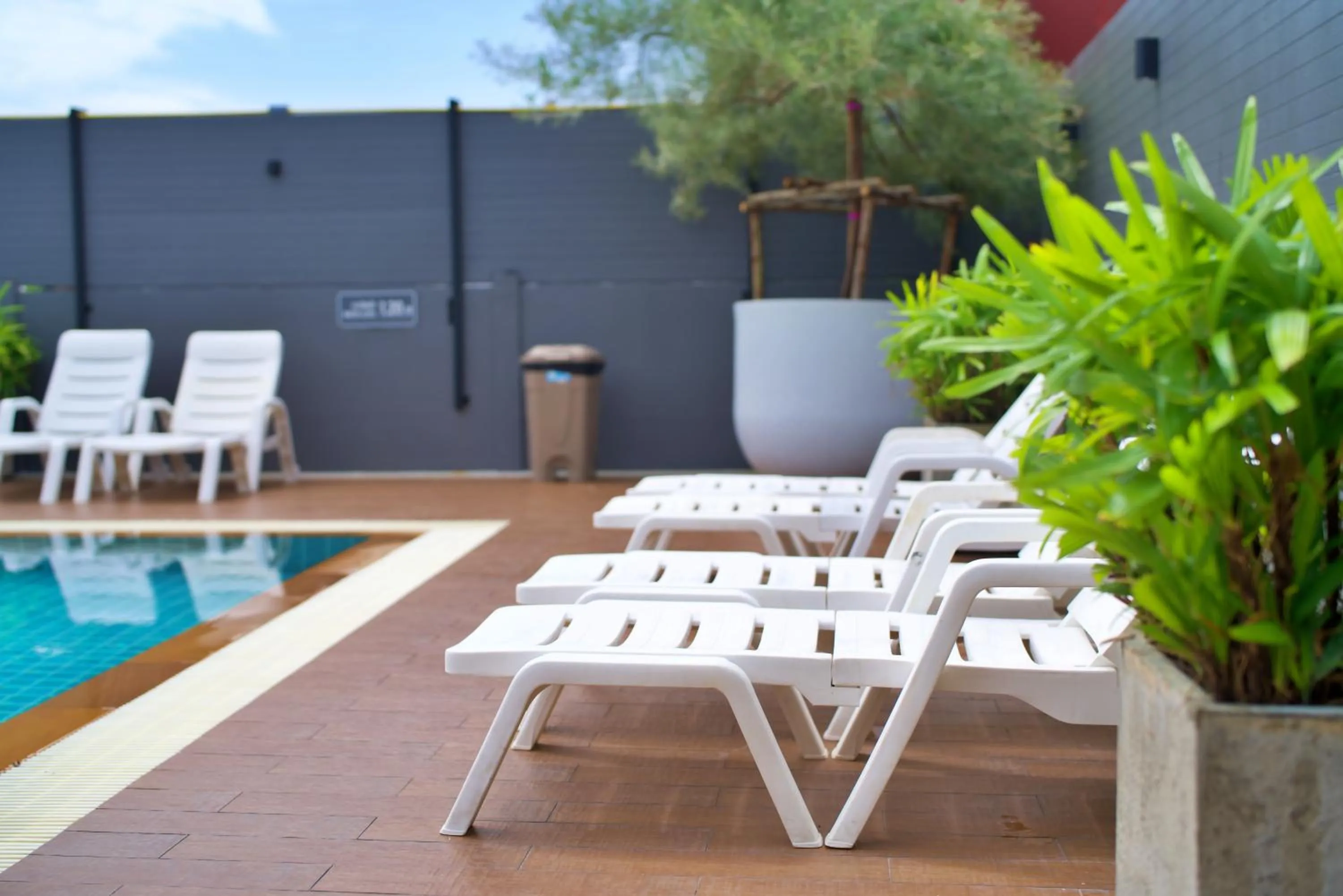 Swimming pool in Platinum Hotel and Apartments