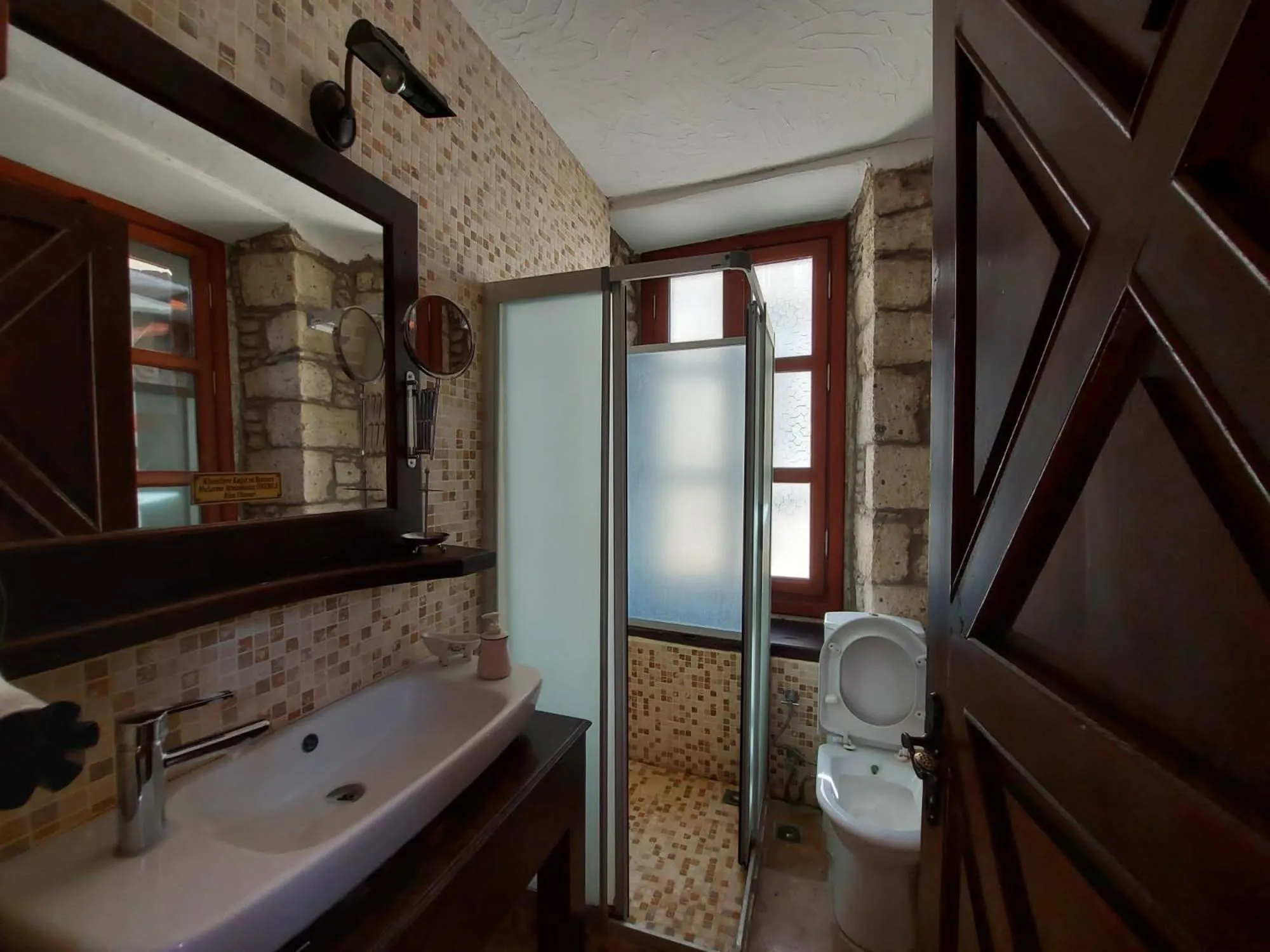 Bathroom in 1882 Hotel