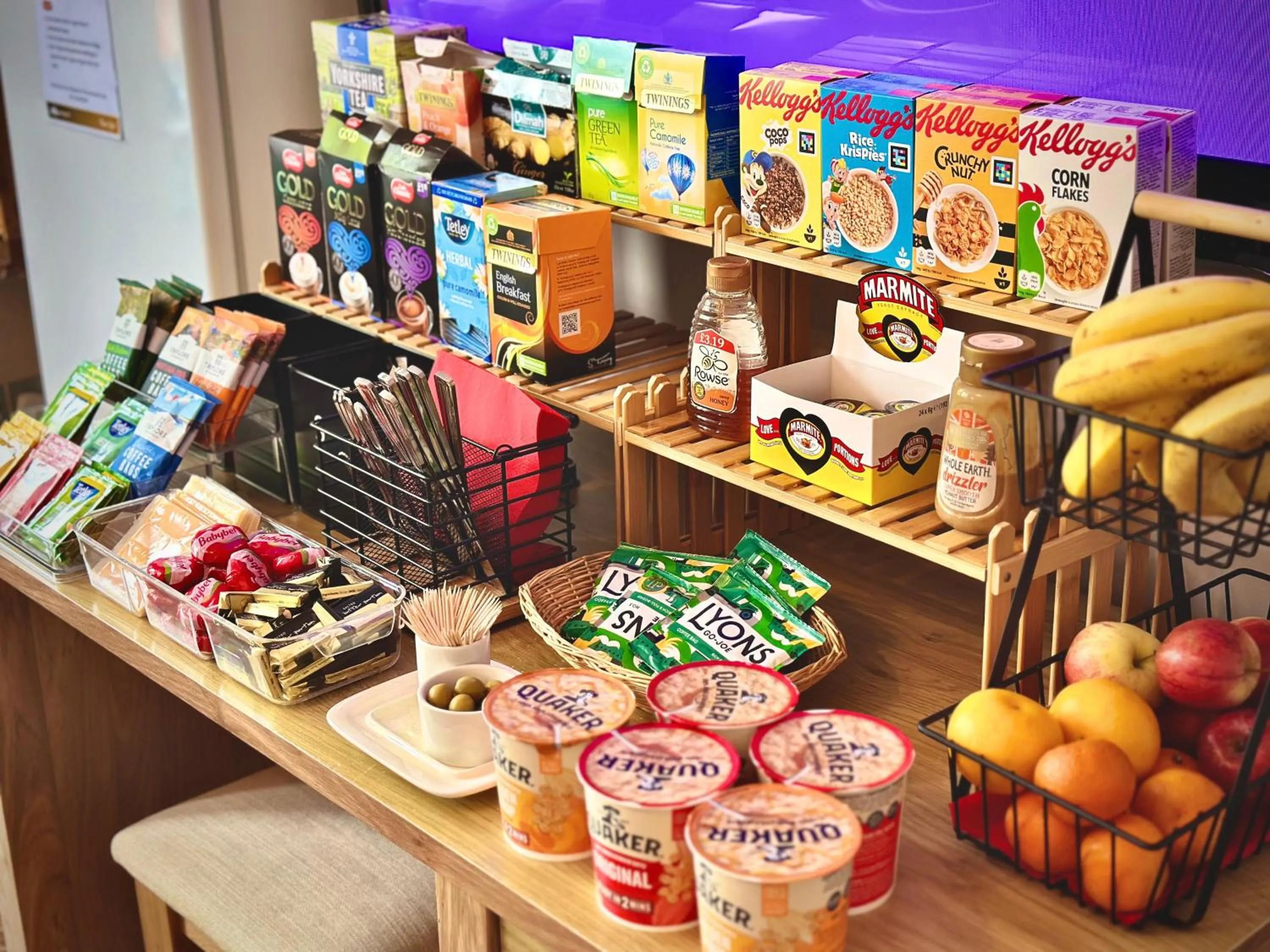 Coffee/tea facilities in Marlborough Hotel