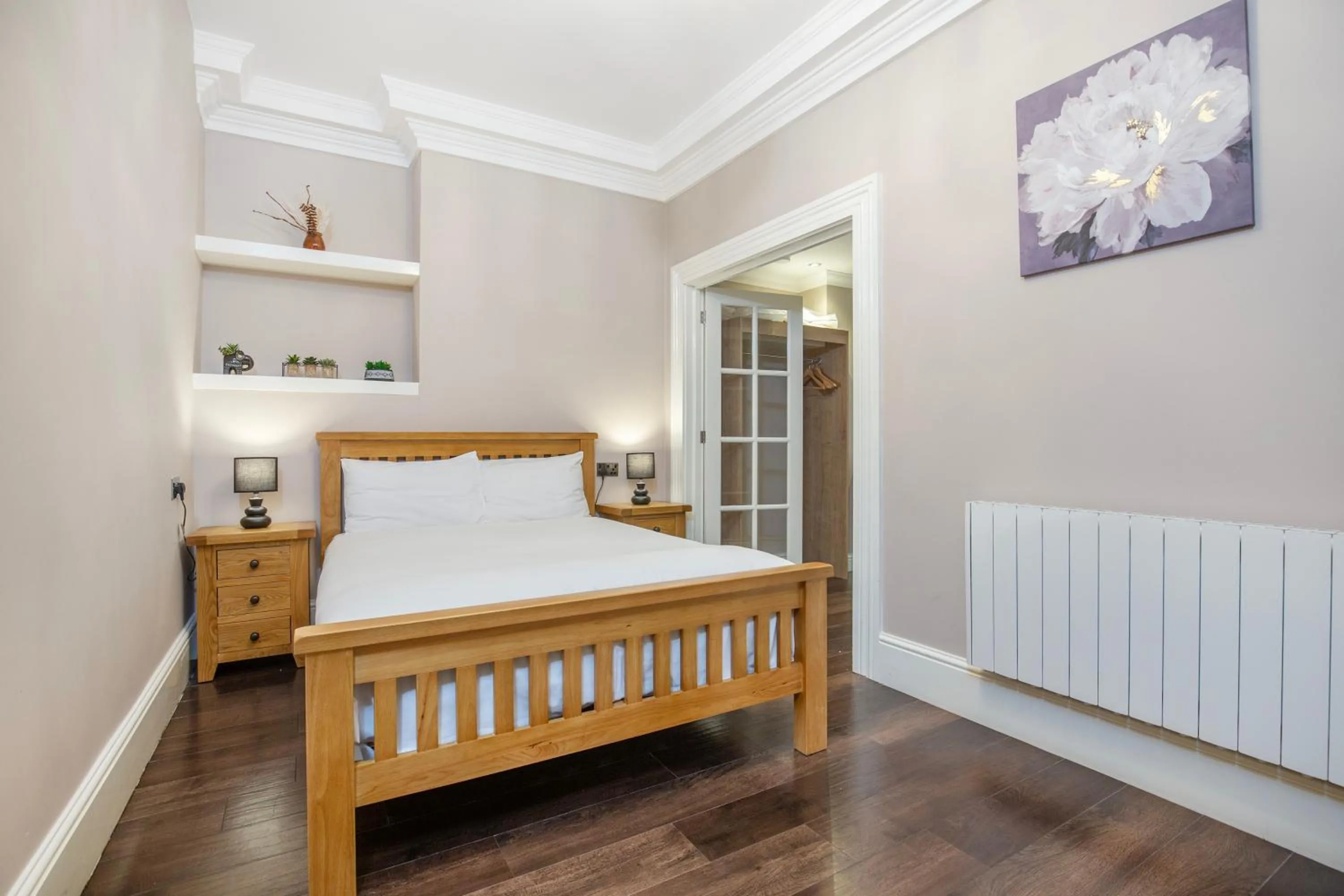 Bed in Marlborough Hotel