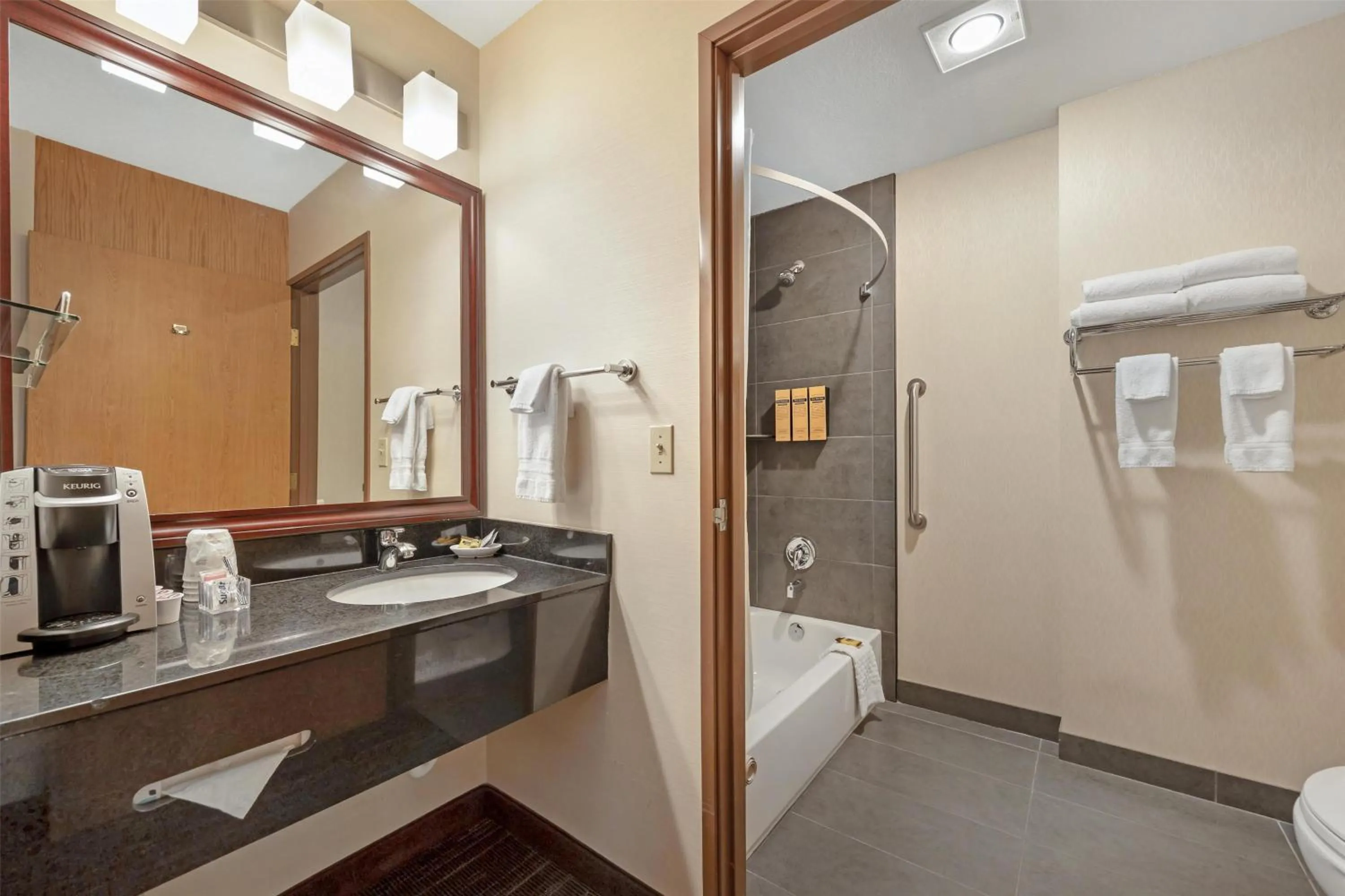 Bathroom in Best Western Plus City Center