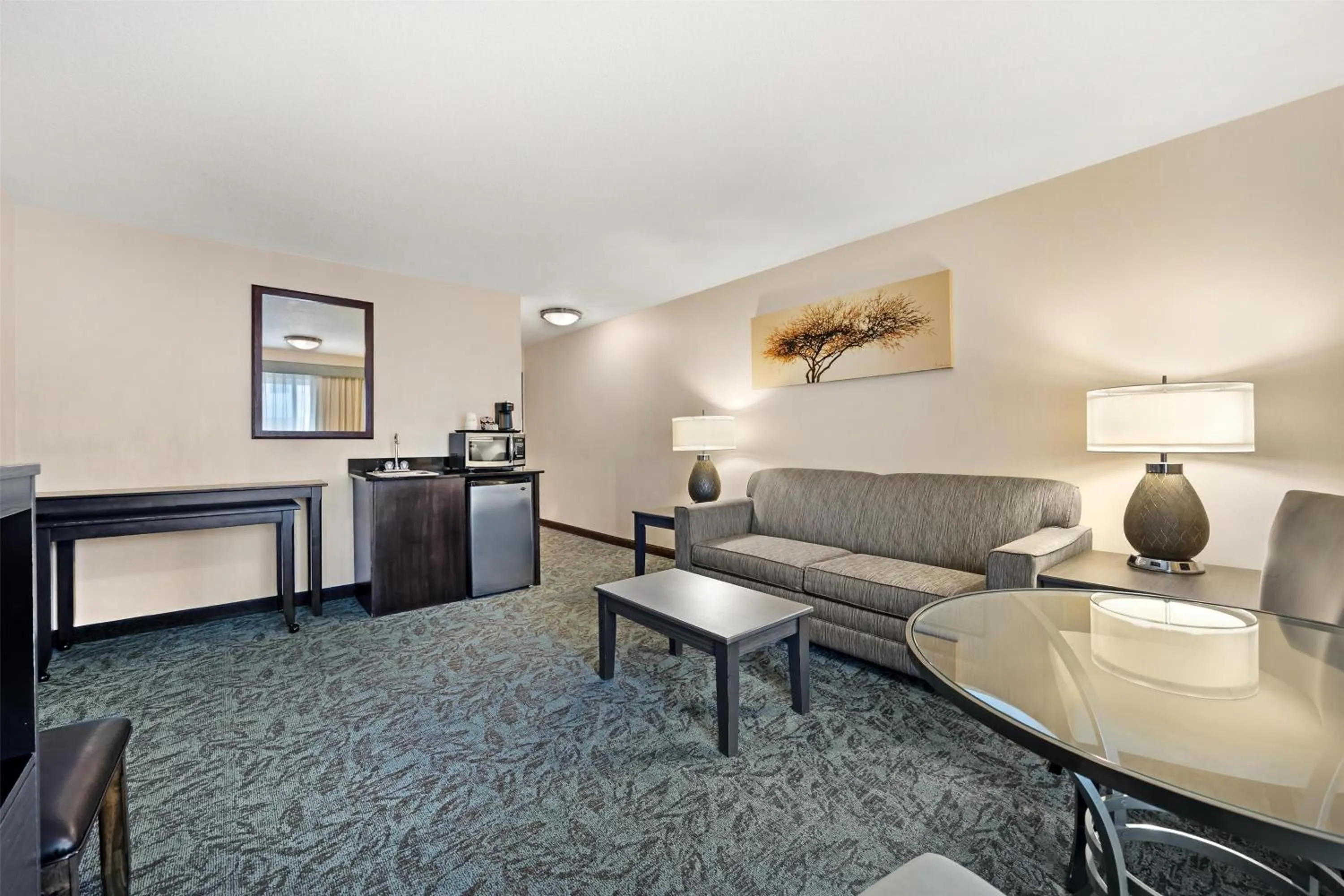 Bedroom in Best Western Plus City Center