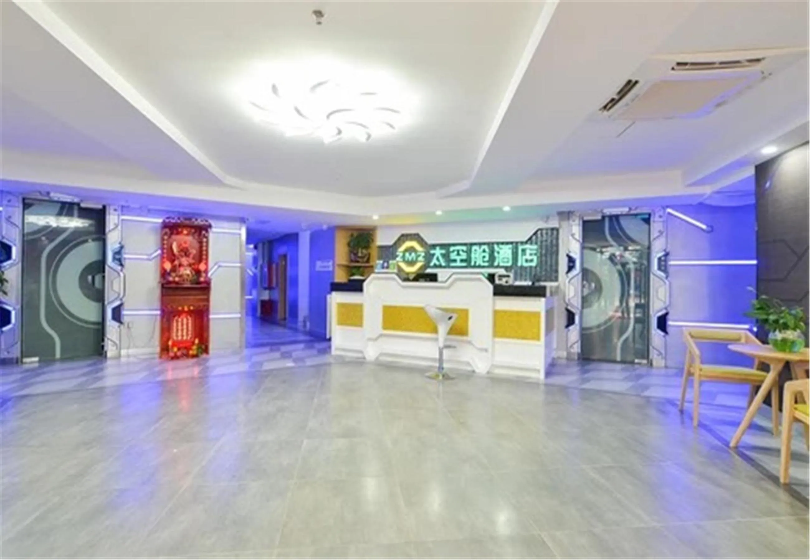 Lobby or reception in Zhuhai Dreamers Capsule Hotel