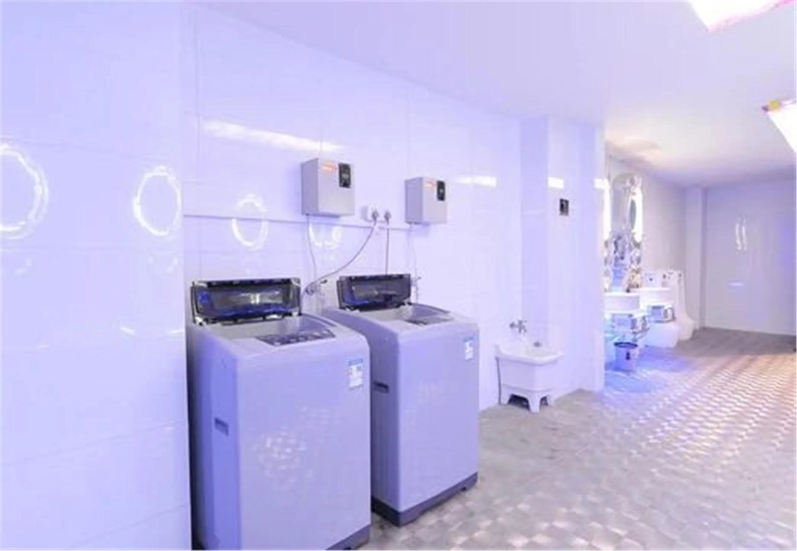 washing machine in Zhuhai Dreamers Capsule Hotel