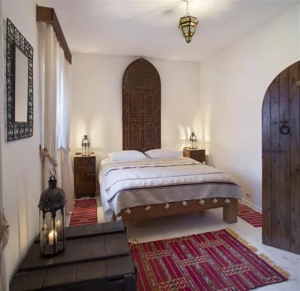 Photo of the whole room, Bed in Dar KamalChaoui