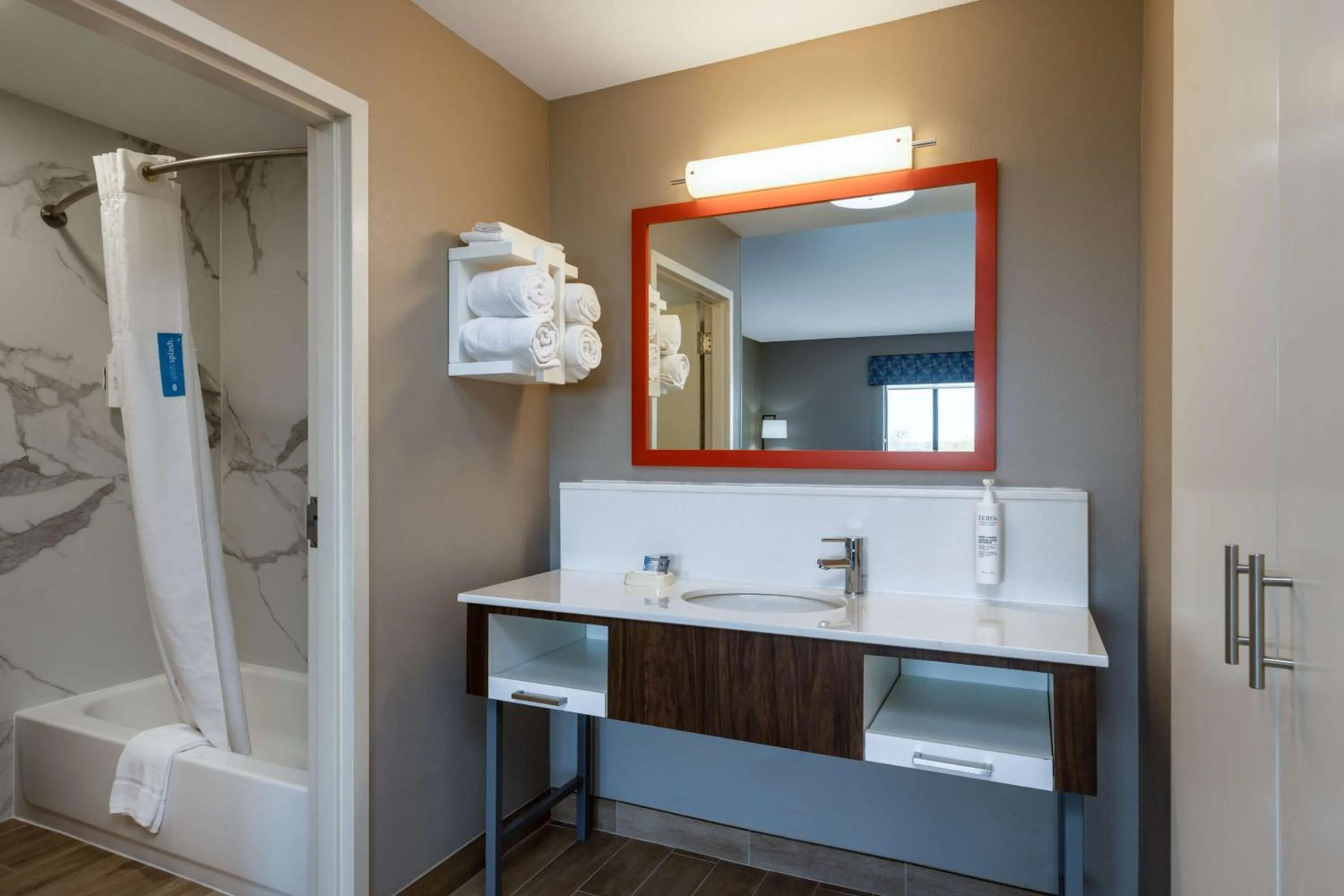 Bathroom in Hampton Inn & Suites Woodward