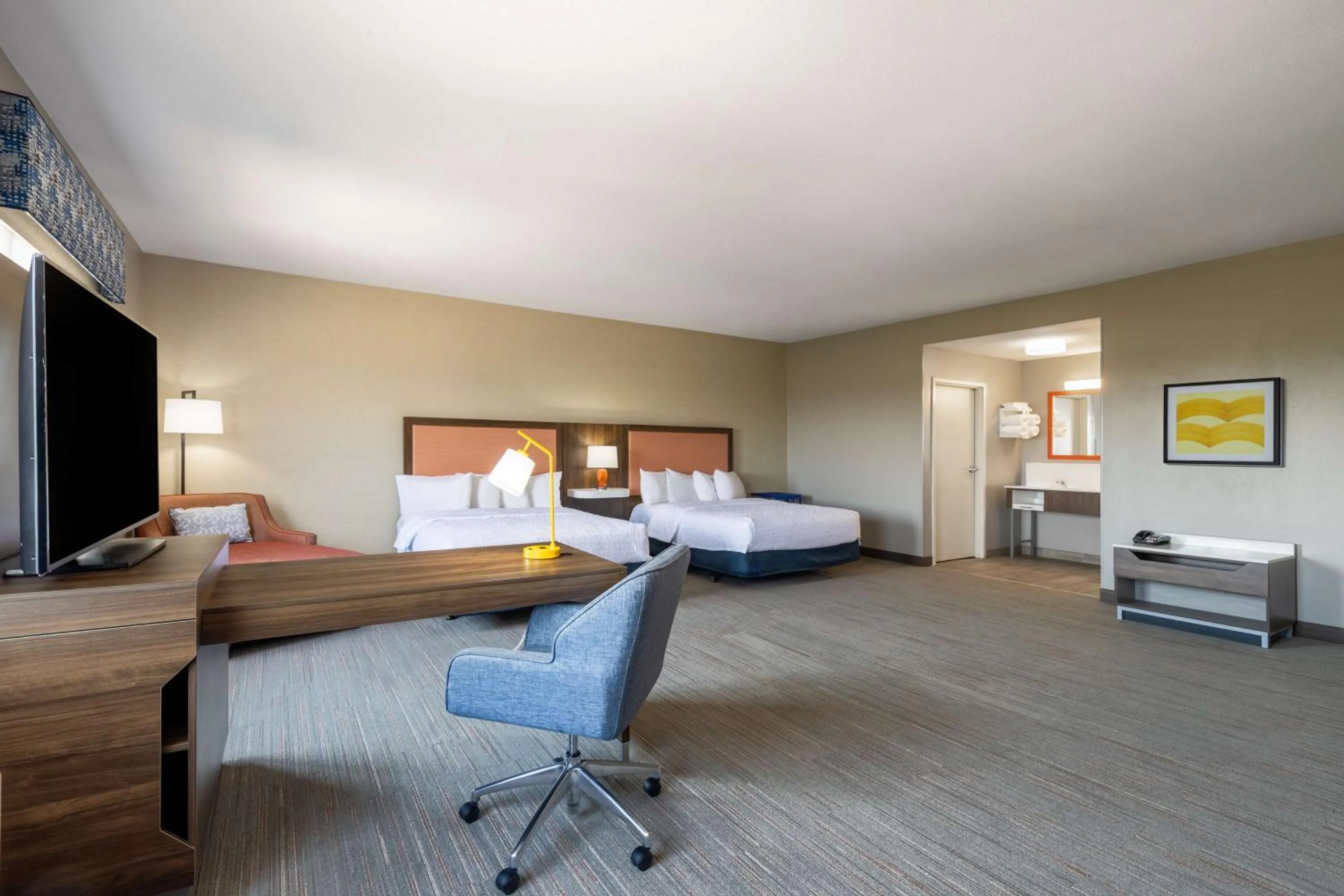 Bedroom, Bed in Hampton Inn & Suites Woodward