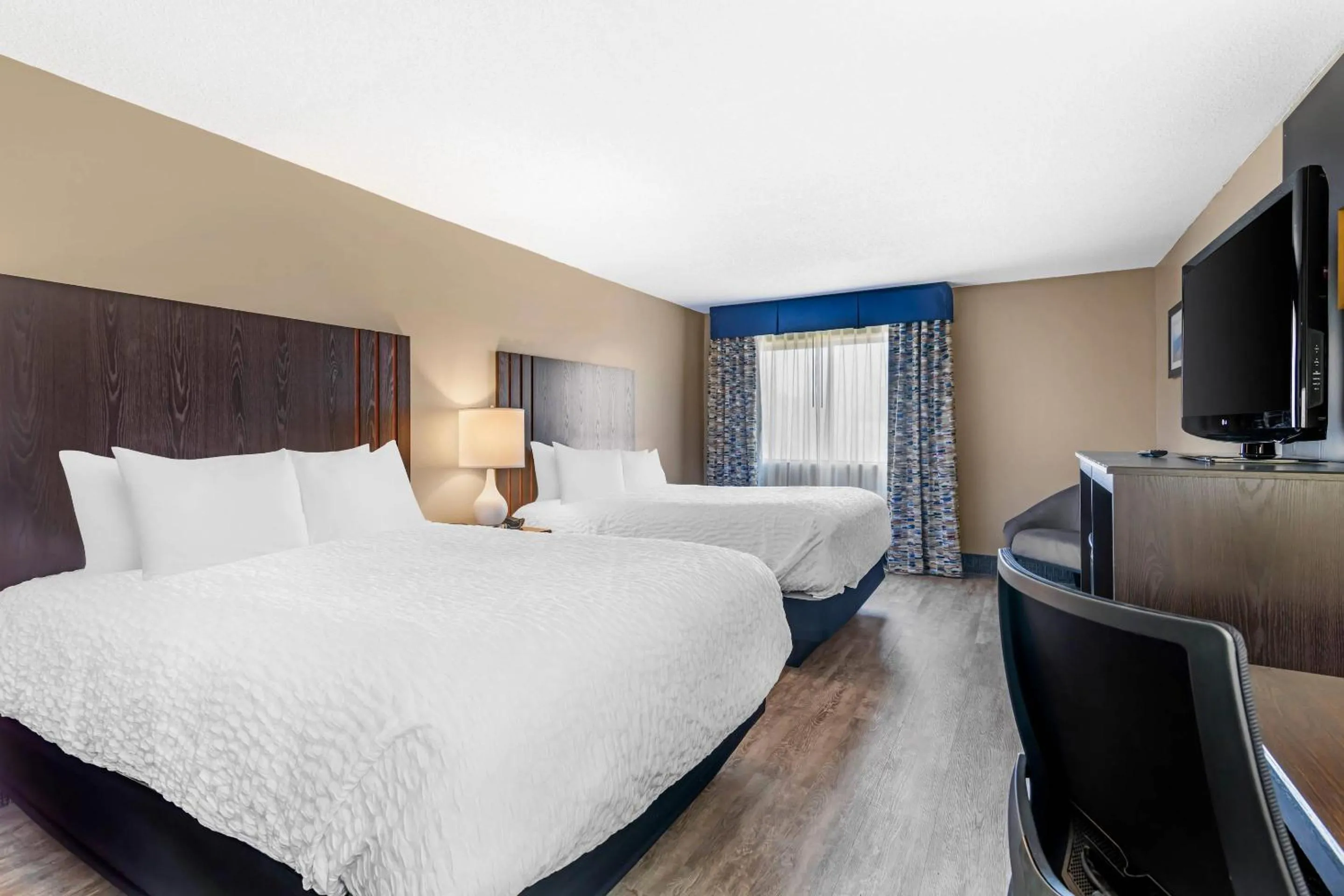 Bedroom, Bed in Black Bear Inn, an Ascend Collection Hotel