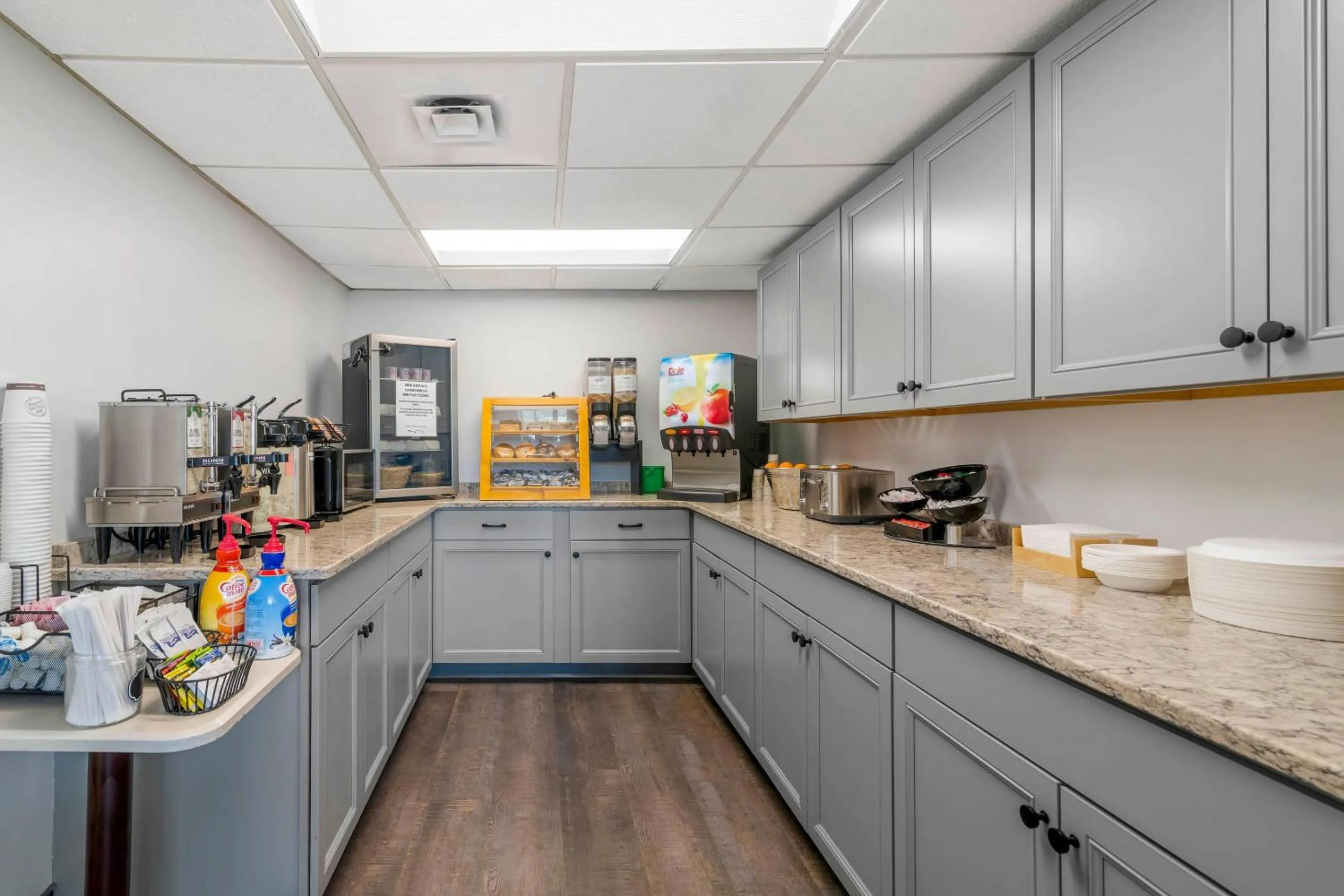 Breakfast in Black Bear Inn, an Ascend Collection Hotel