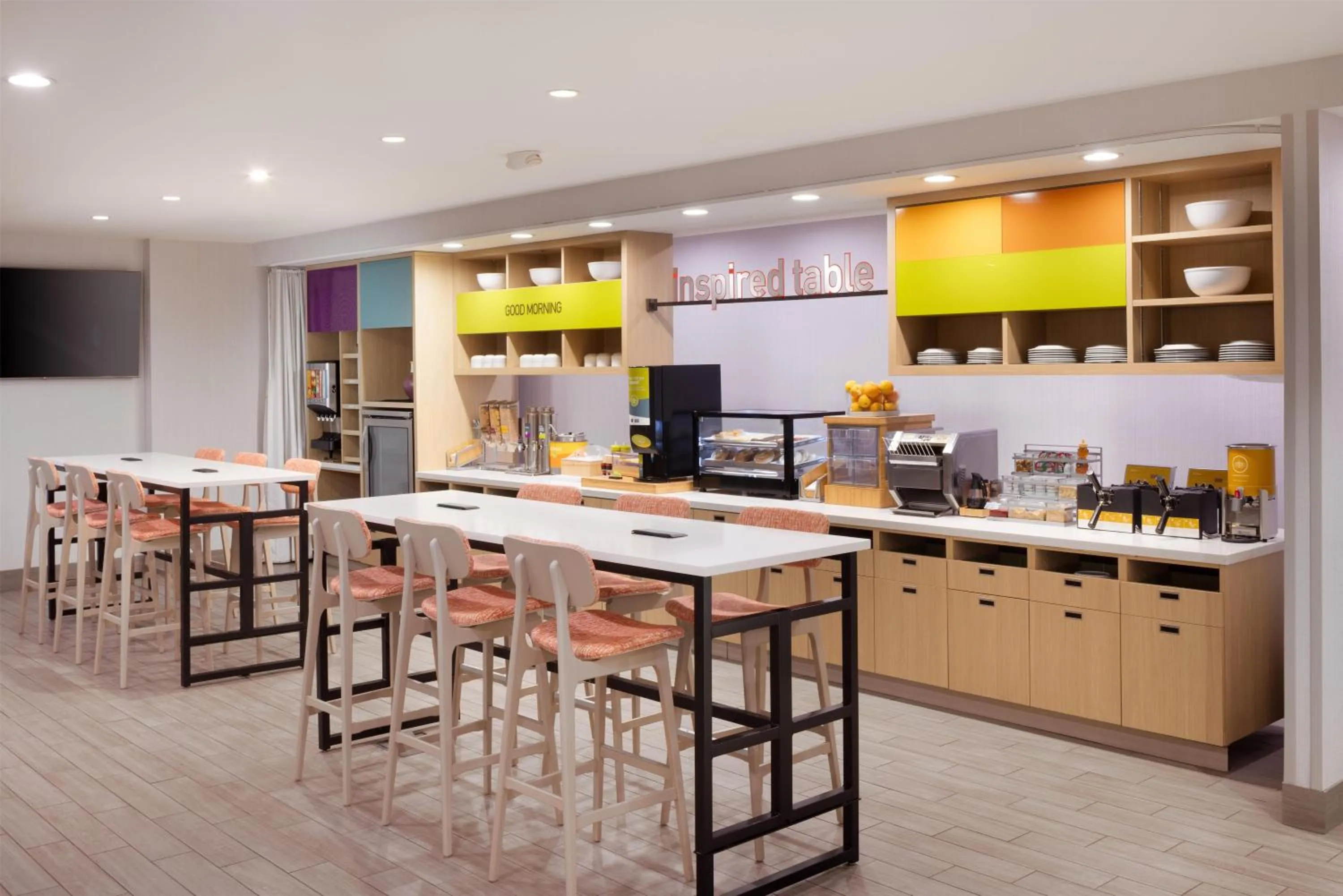 Breakfast in Home 2 Suites By Hilton Jackson