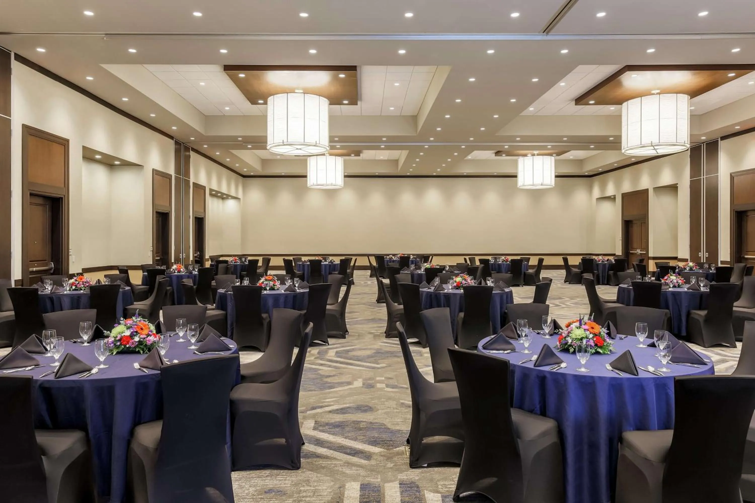 Meeting/conference room in Embassy Suites By Hilton Syracuse Destiny USA