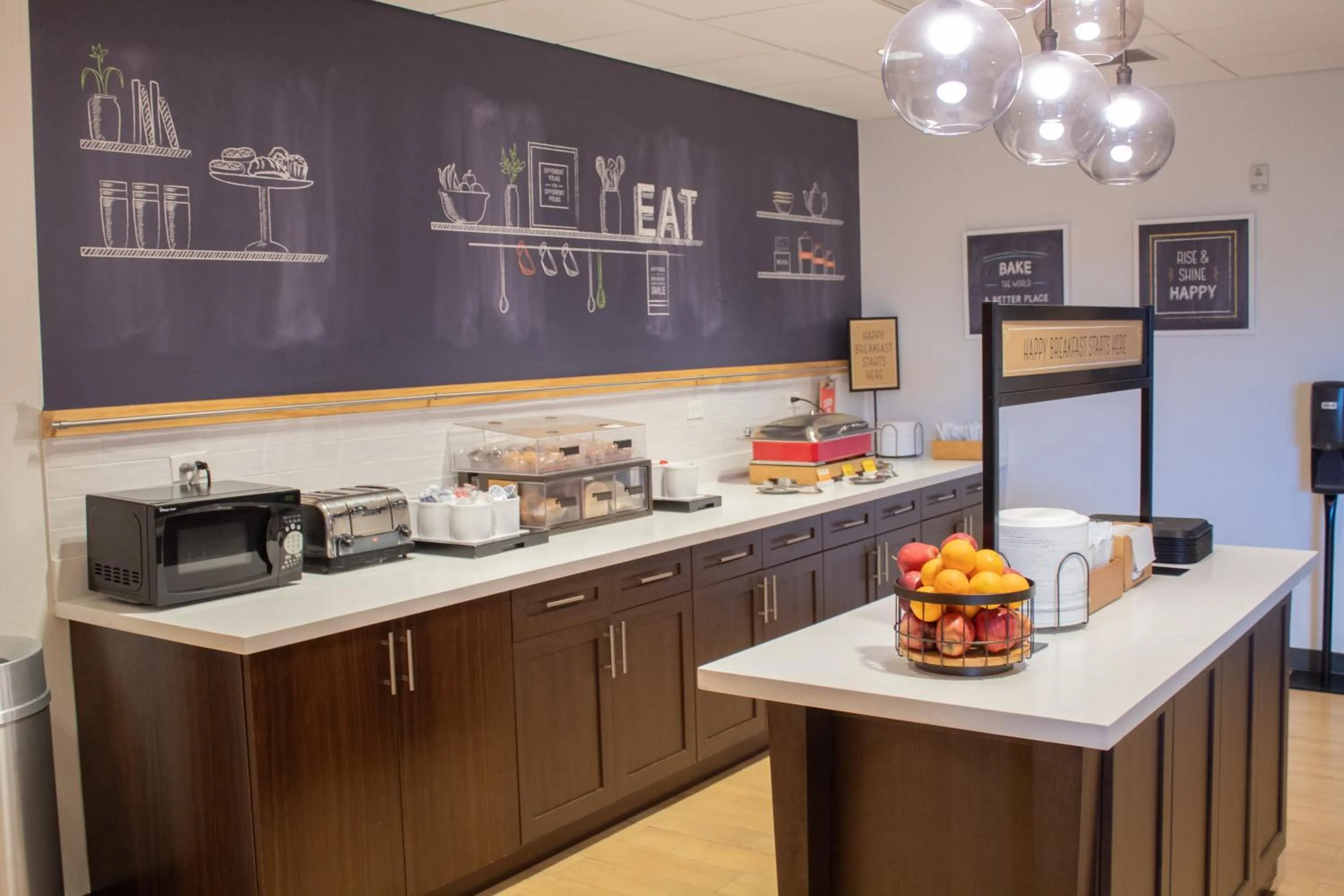 Breakfast in Hampton Inn & Suites Big Rapids, Mi