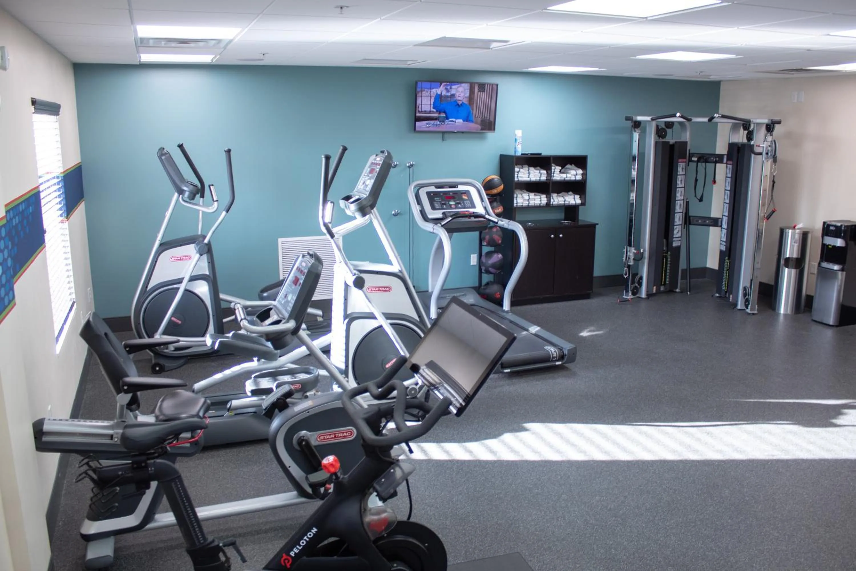 Fitness centre/facilities in Hampton Inn & Suites Big Rapids, Mi