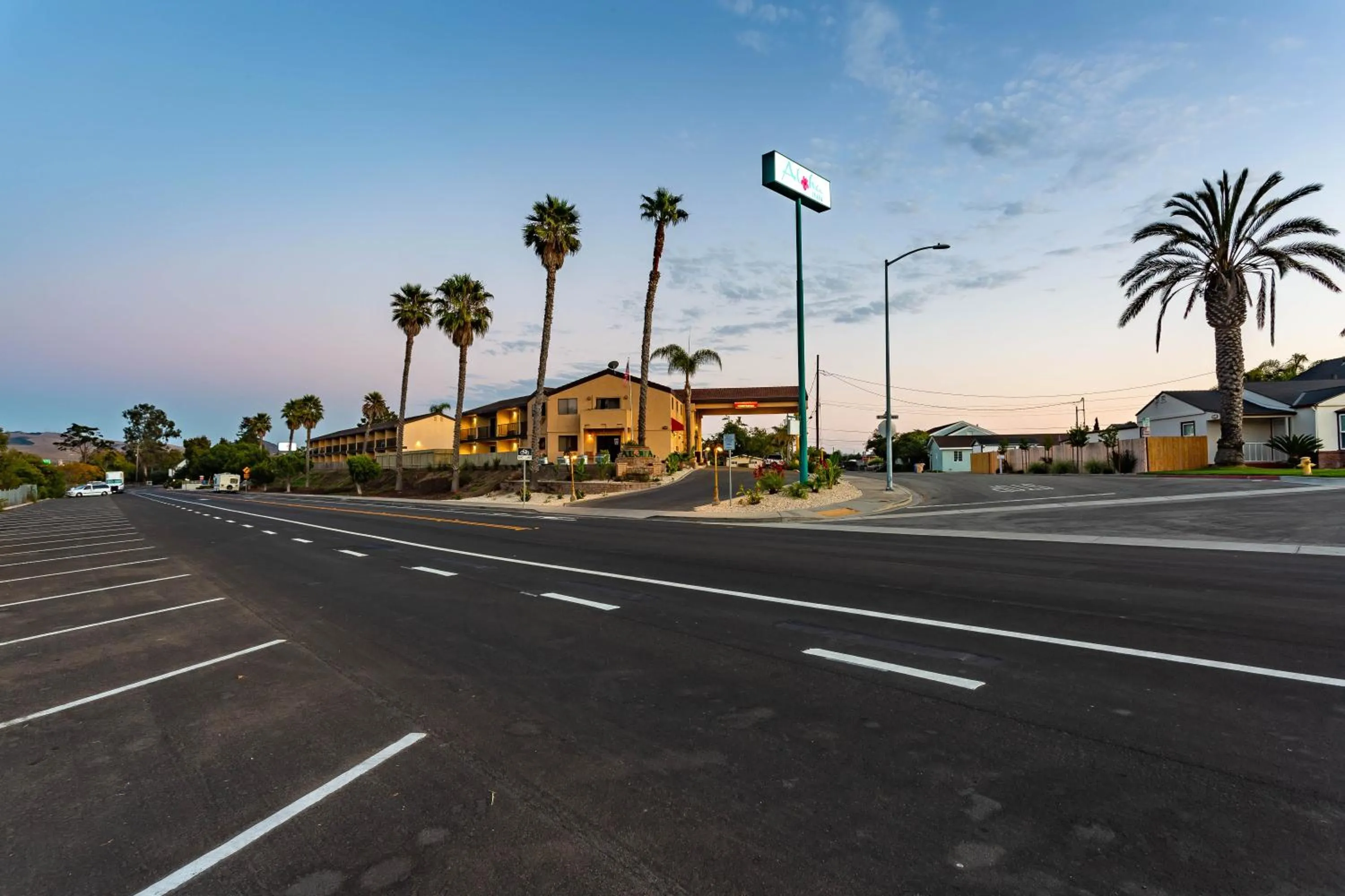 Quiet street view in Aloha Inn