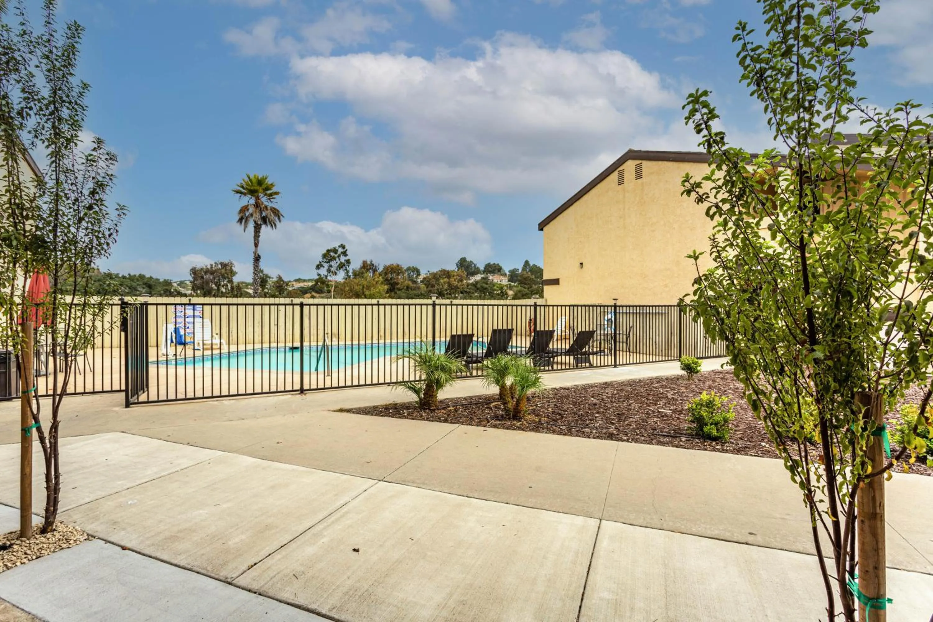 Pool view in Aloha Inn