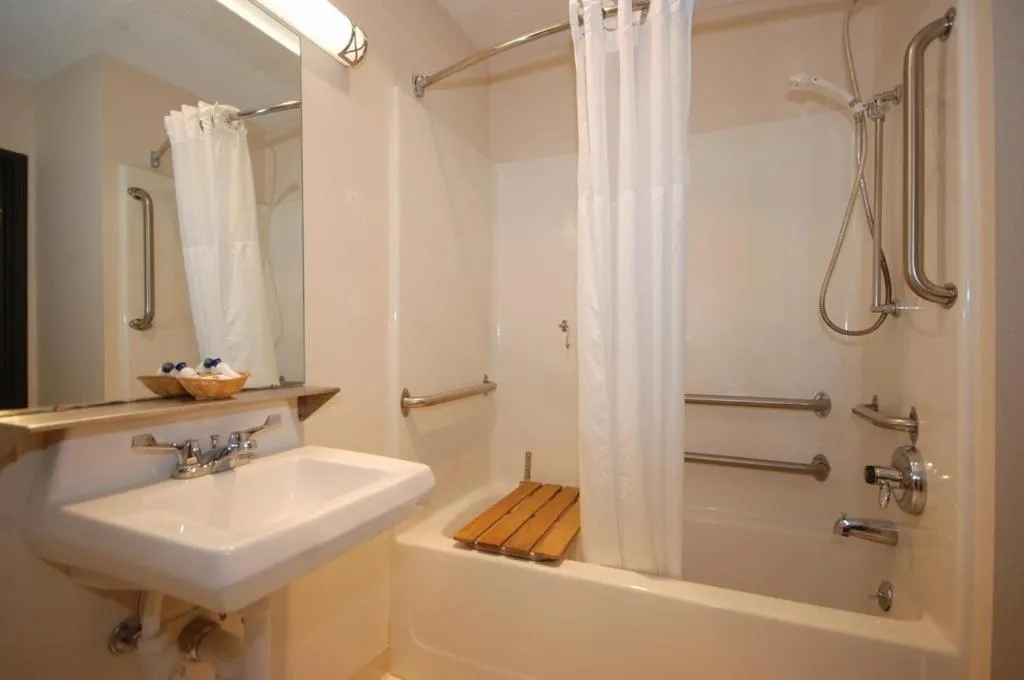 Bathroom in Baymont by Wyndham Delaware