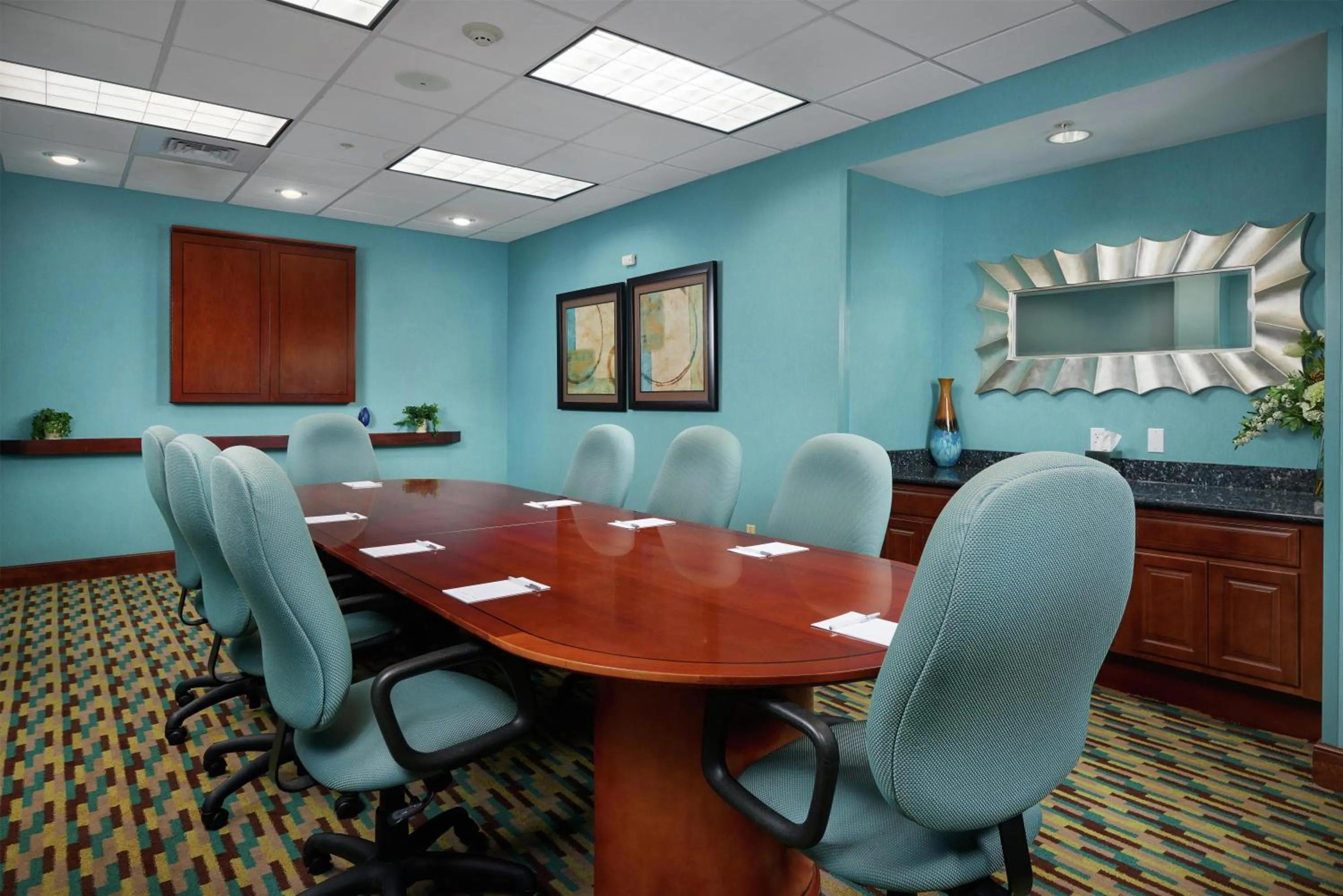 Meeting/conference room in Hampton Inn Bermuda Run / Advance