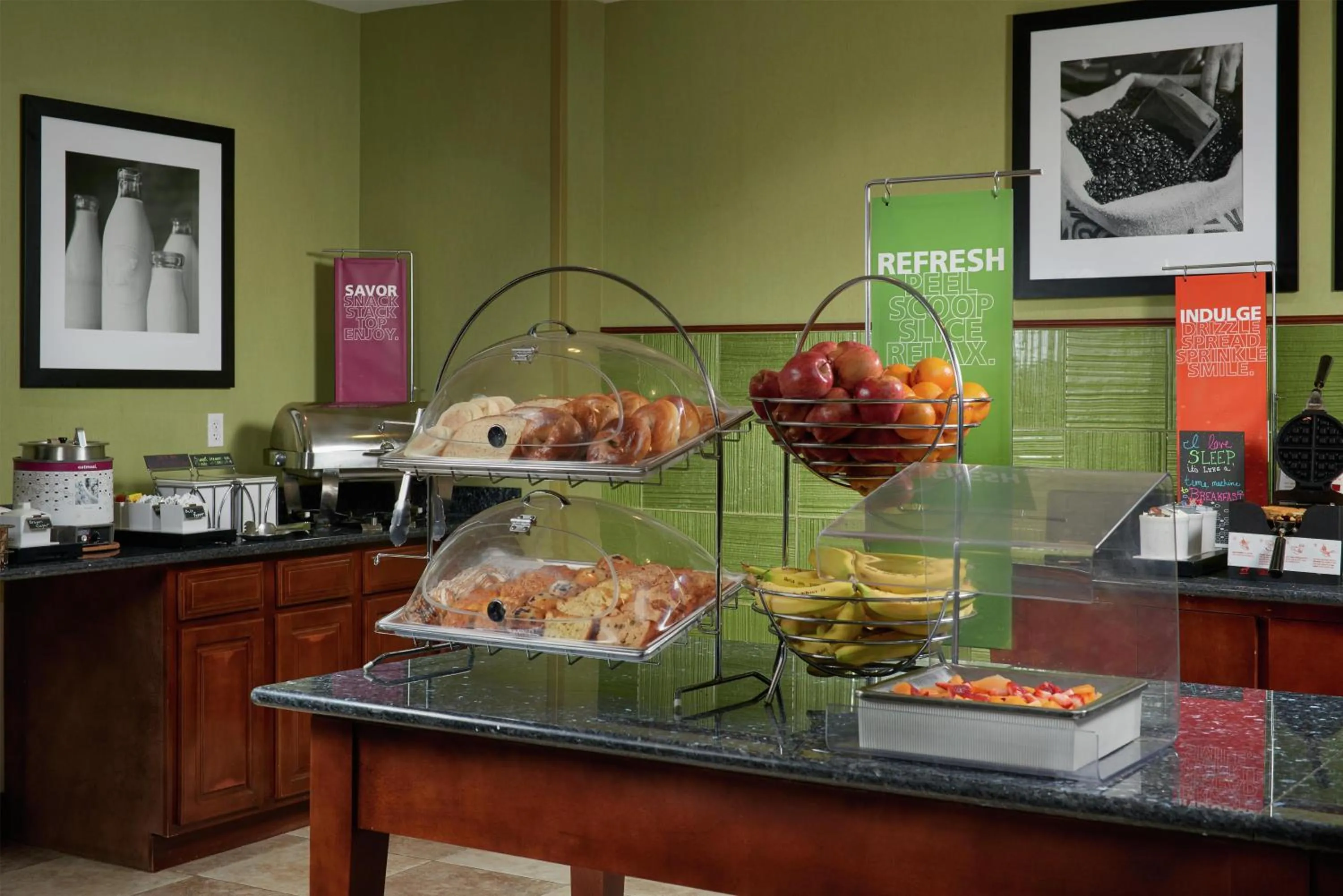 Breakfast in Hampton Inn Bermuda Run / Advance