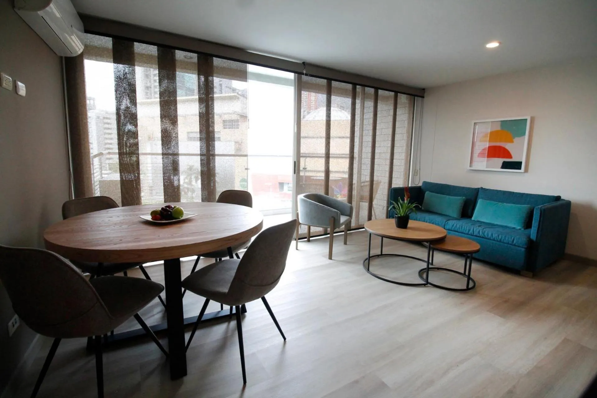 Living room in Estelar Apartamentos Medellin