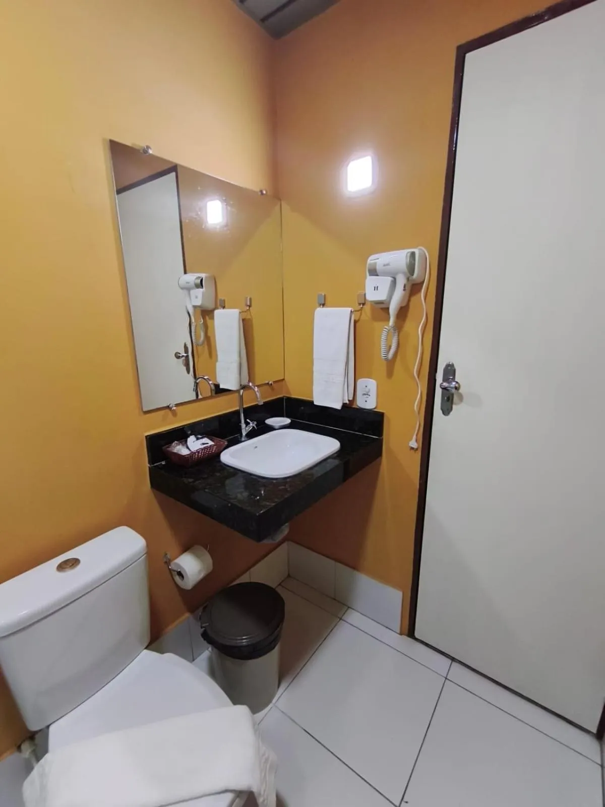 Bathroom in Boulevard Park Hotel