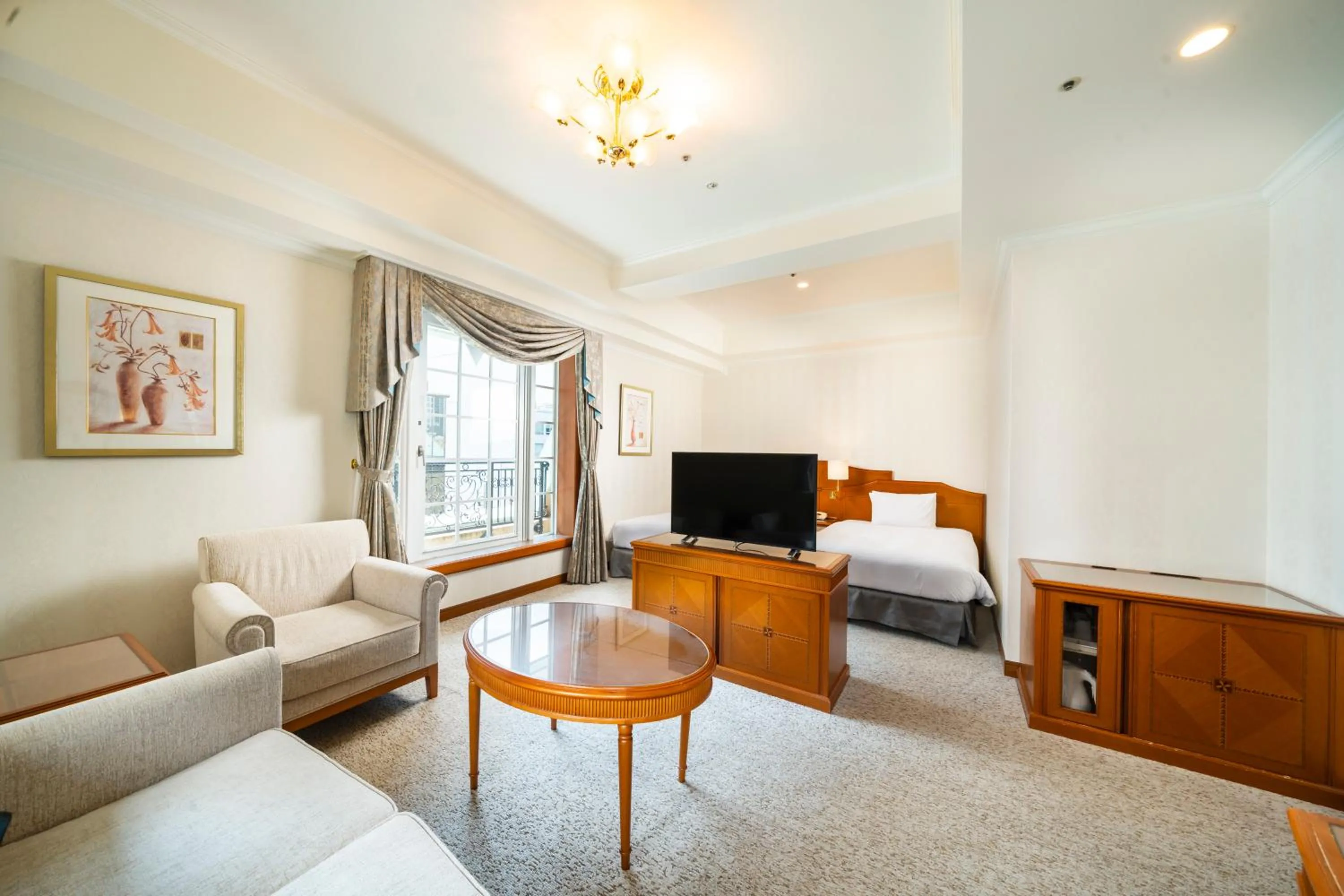 Living room, Bed in KOKO HOTEL Osaka Shinsaibashi