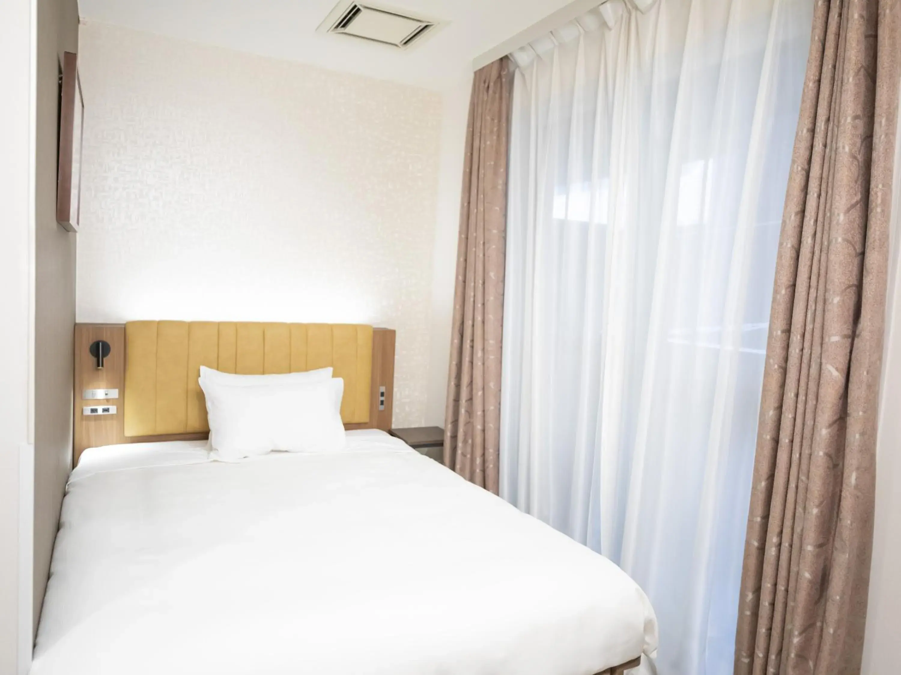 Standard Double Room in Tokyu Stay Nihonbashi Standard Double Room in Tokyu Stay Nihonbashi