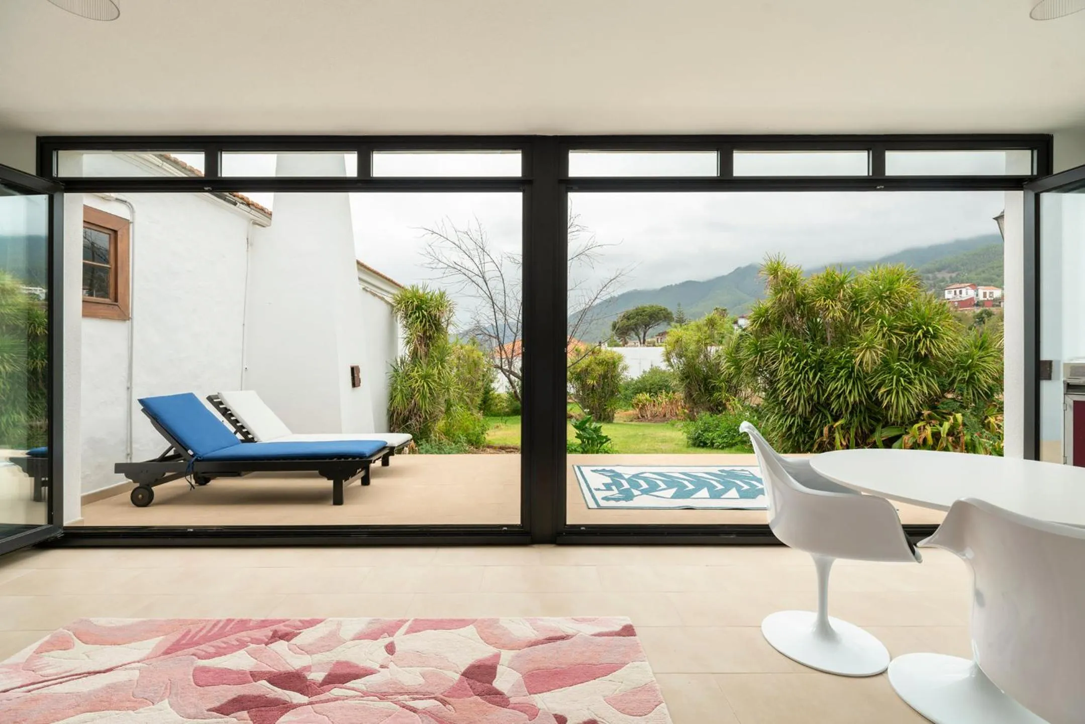 Garden view in The El Paso