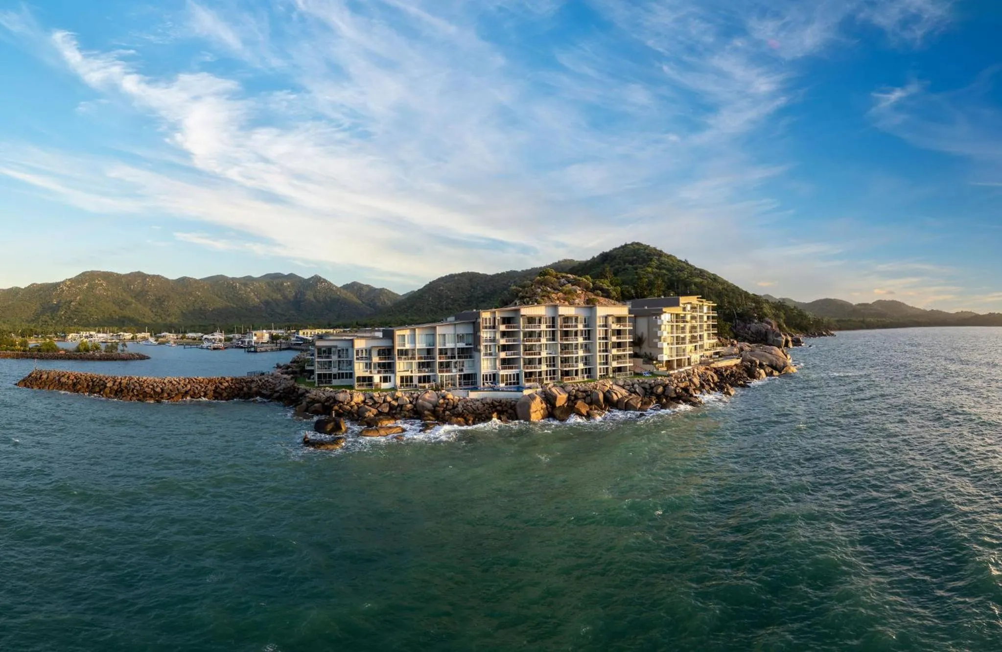 Sunrise in Grand Mercure Apartments Magnetic Island