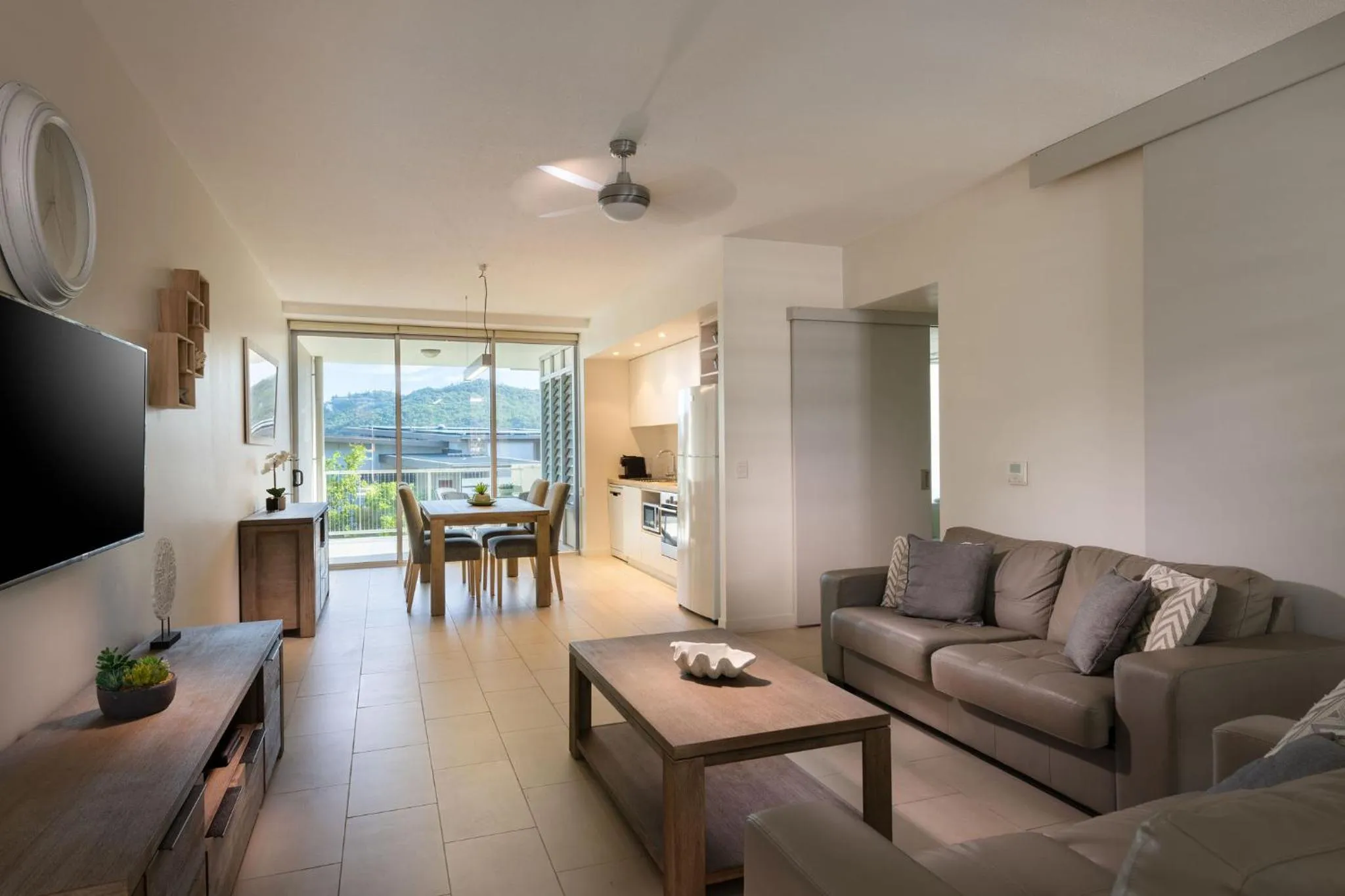 Living room in Grand Mercure Apartments Magnetic Island